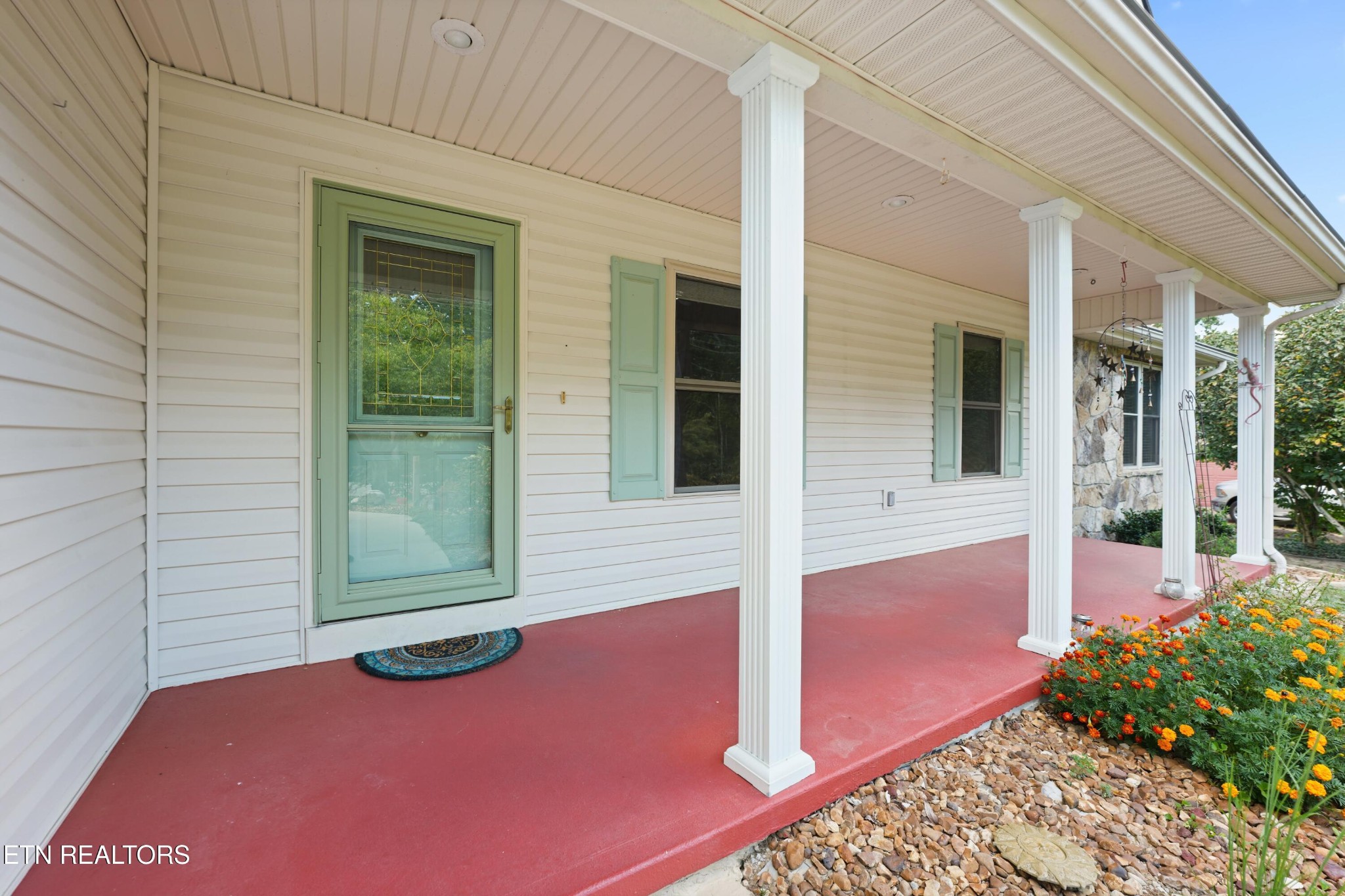 117 Lynhurst Drive Property Photo 3