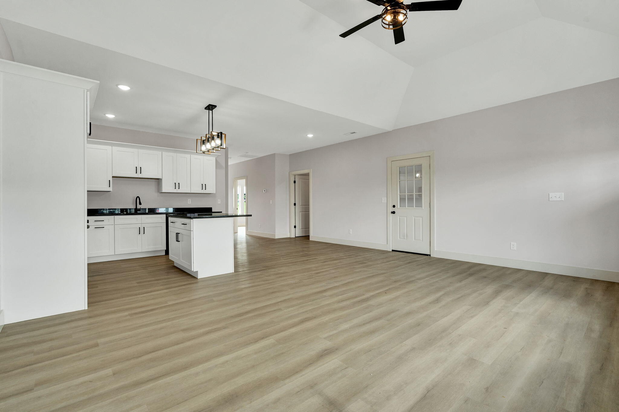 1080 Congress Parkway, N Property Photo 5