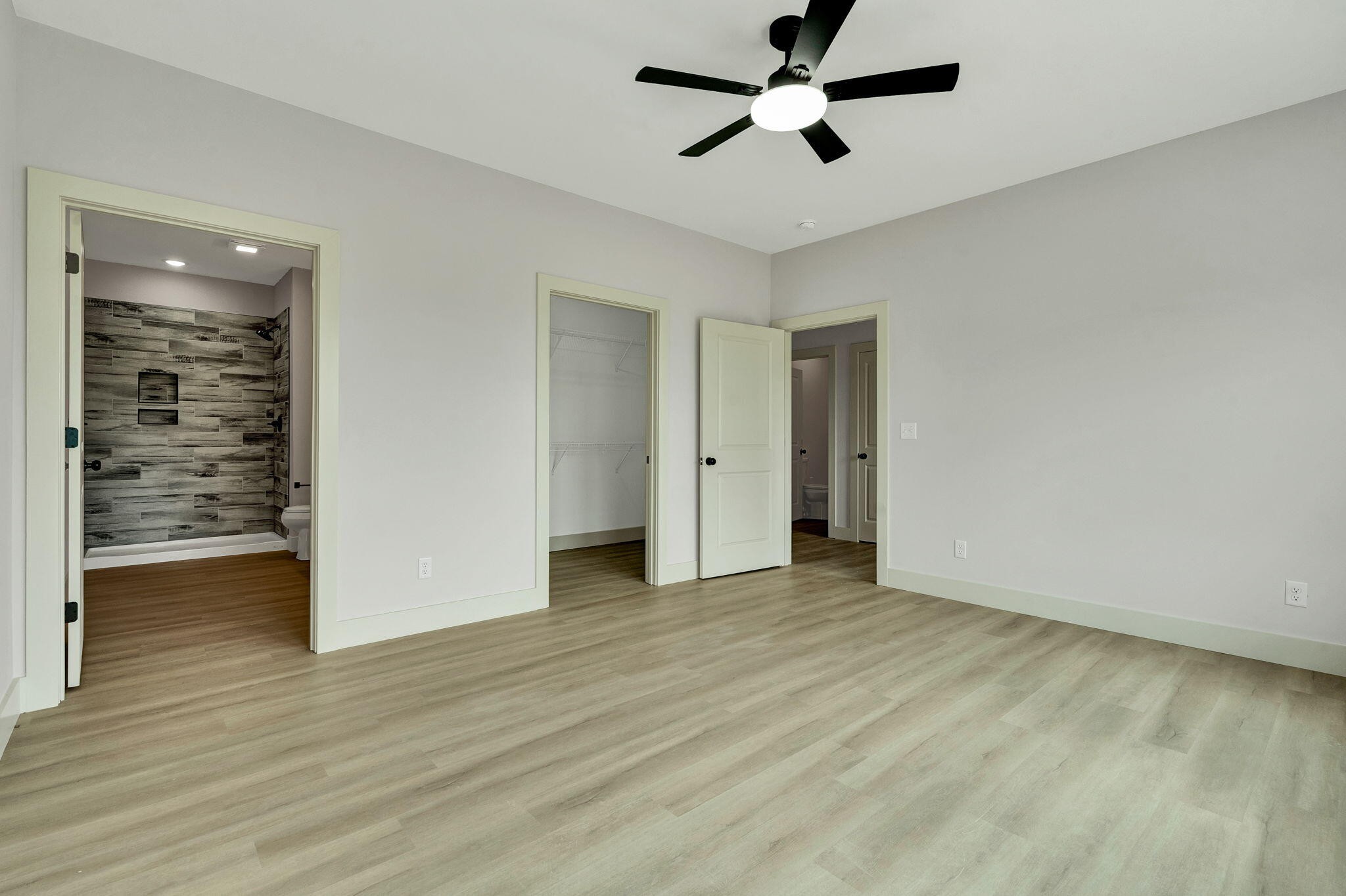 1080 Congress Parkway, N Property Photo 13