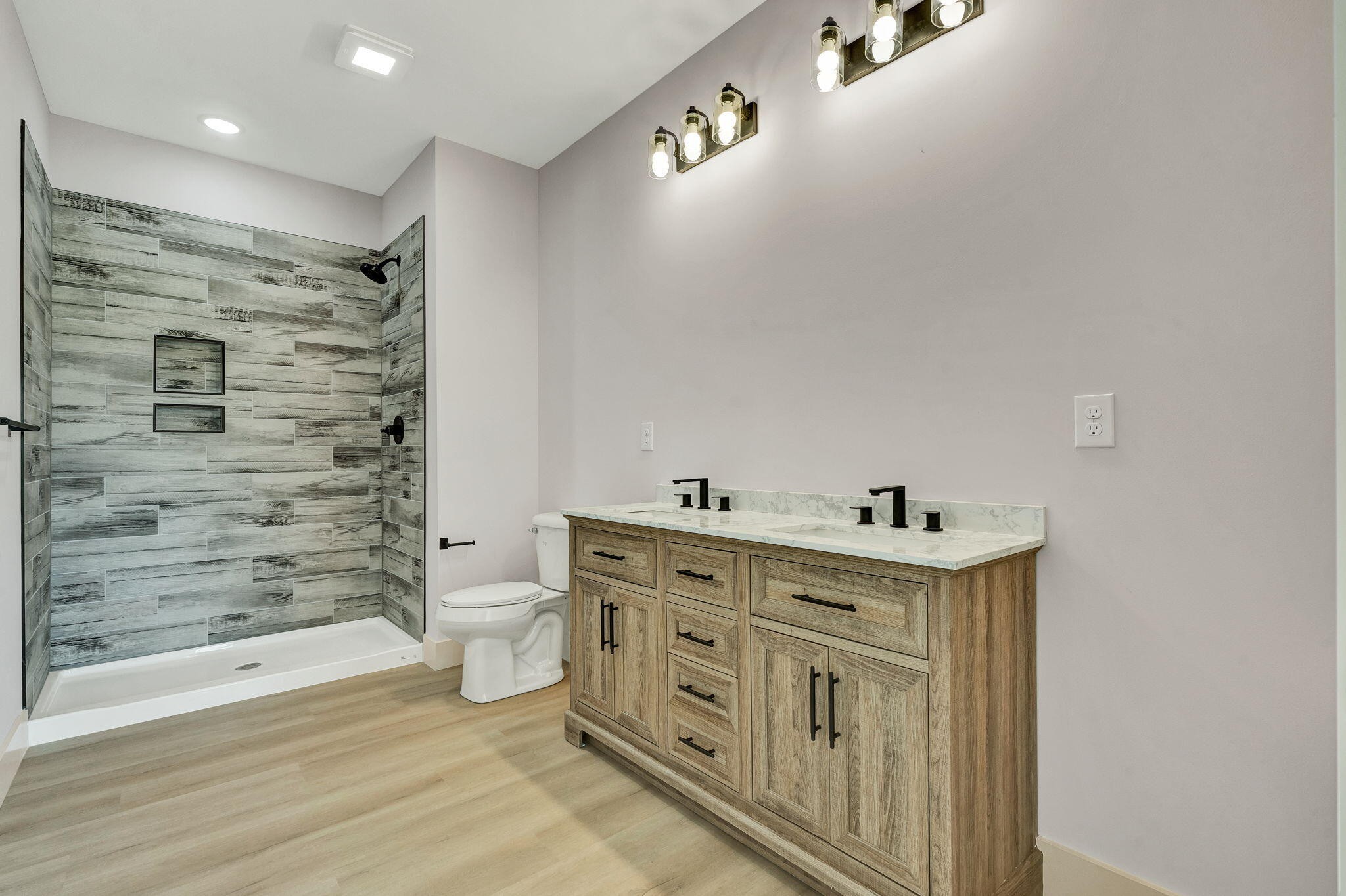 1080 Congress Parkway, N Property Photo 14