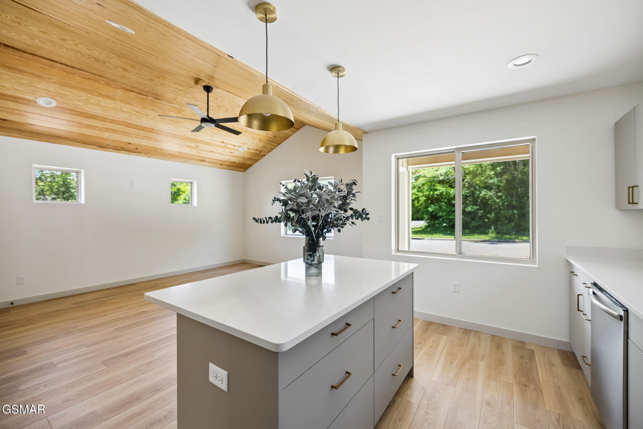 1614 Rugby Avenue Property Photo 15