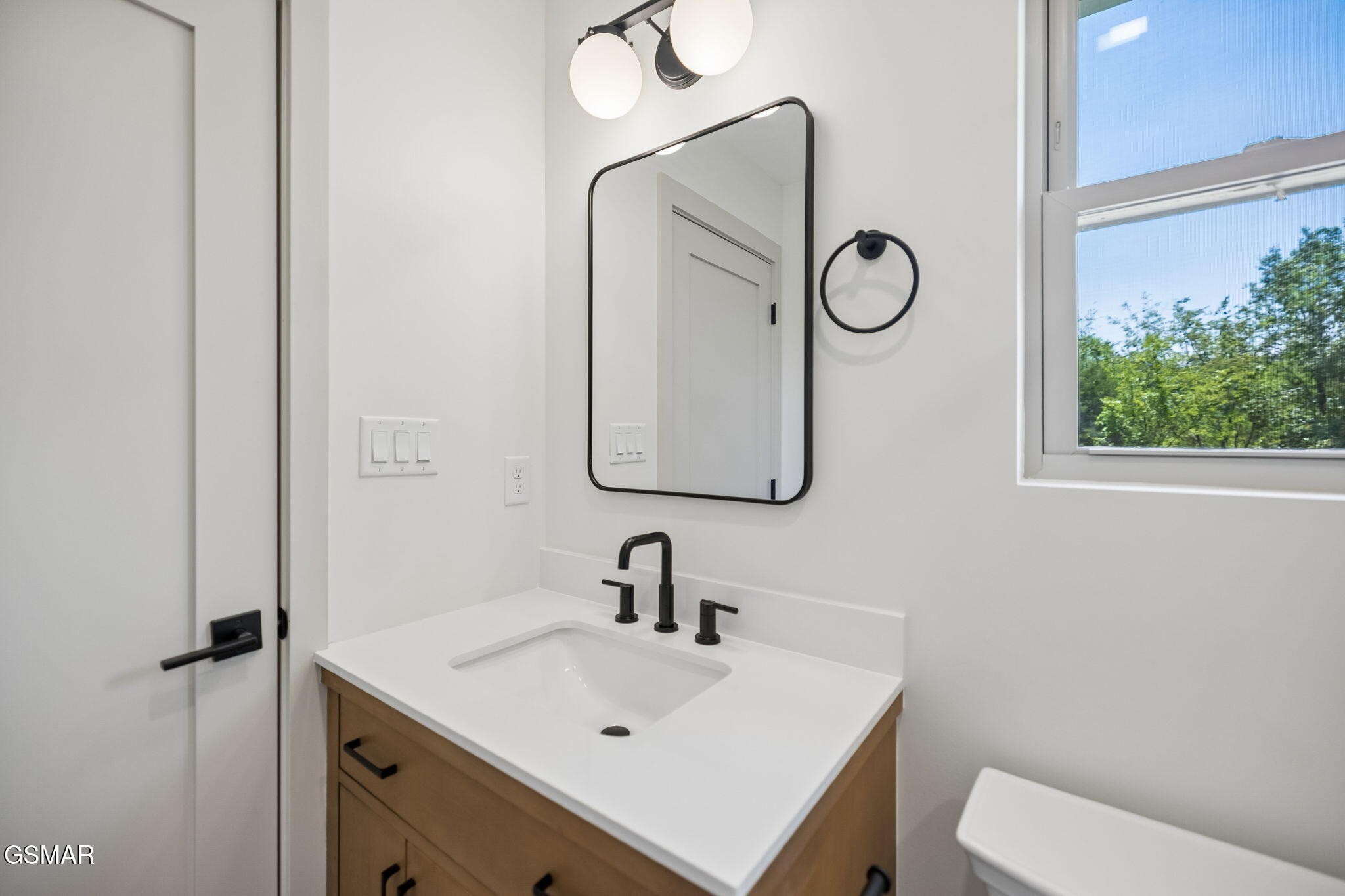1614 Rugby Avenue Property Photo 19