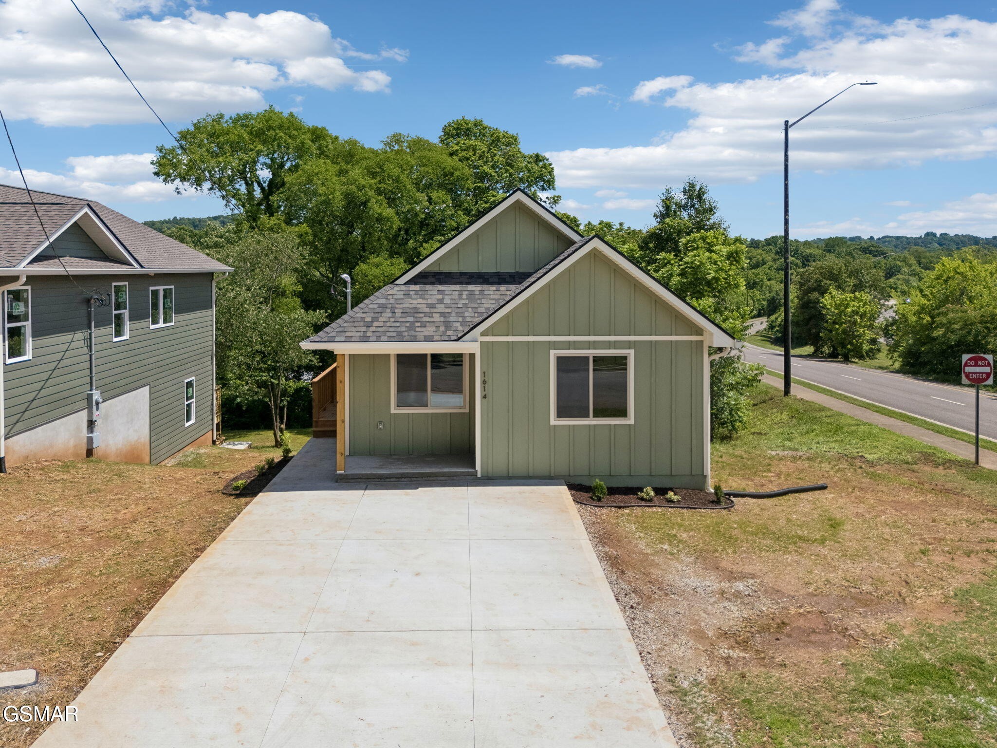 1614 Rugby Avenue Property Photo 40