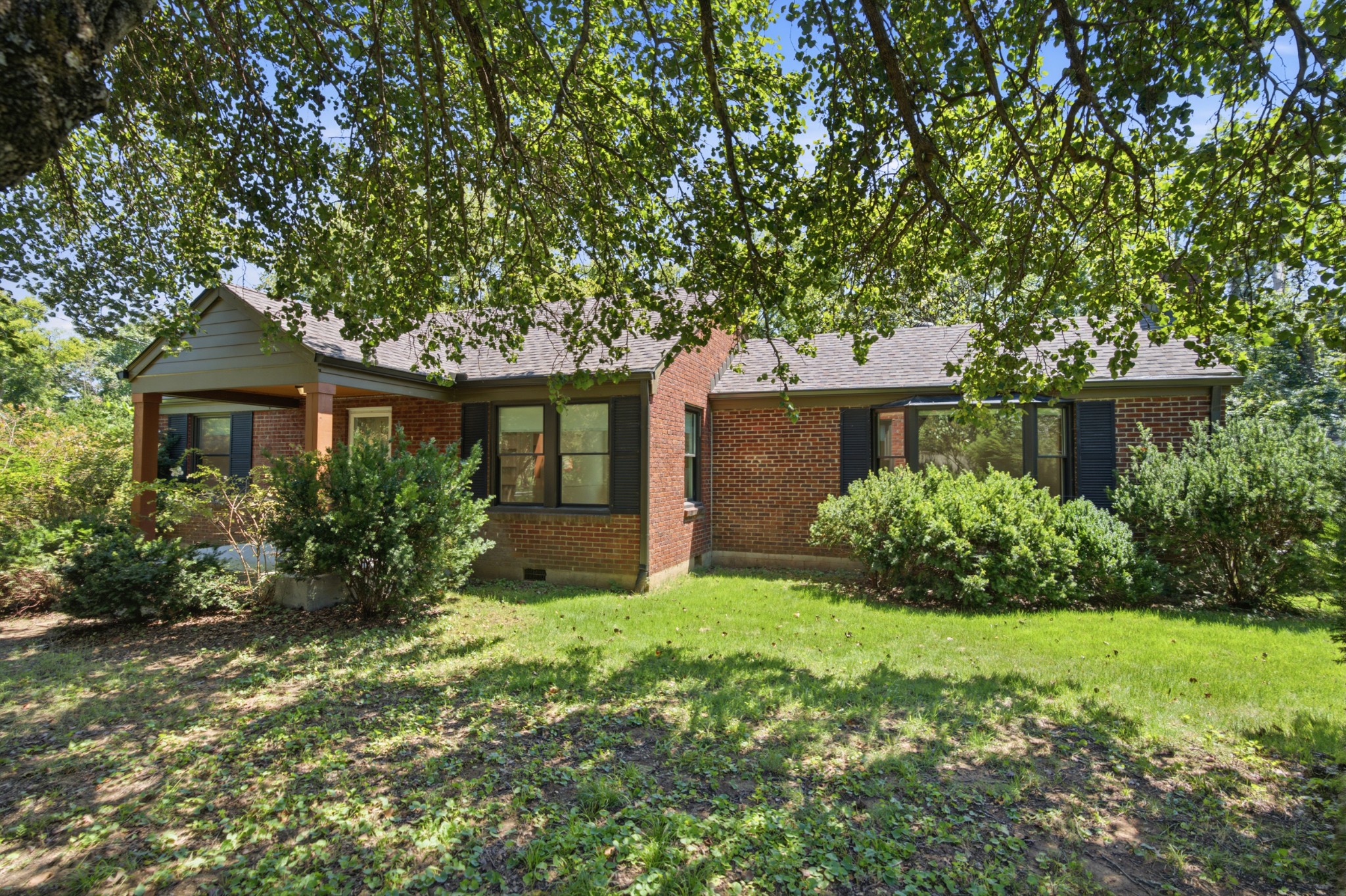 2310 Milton Dr Property Photo 1