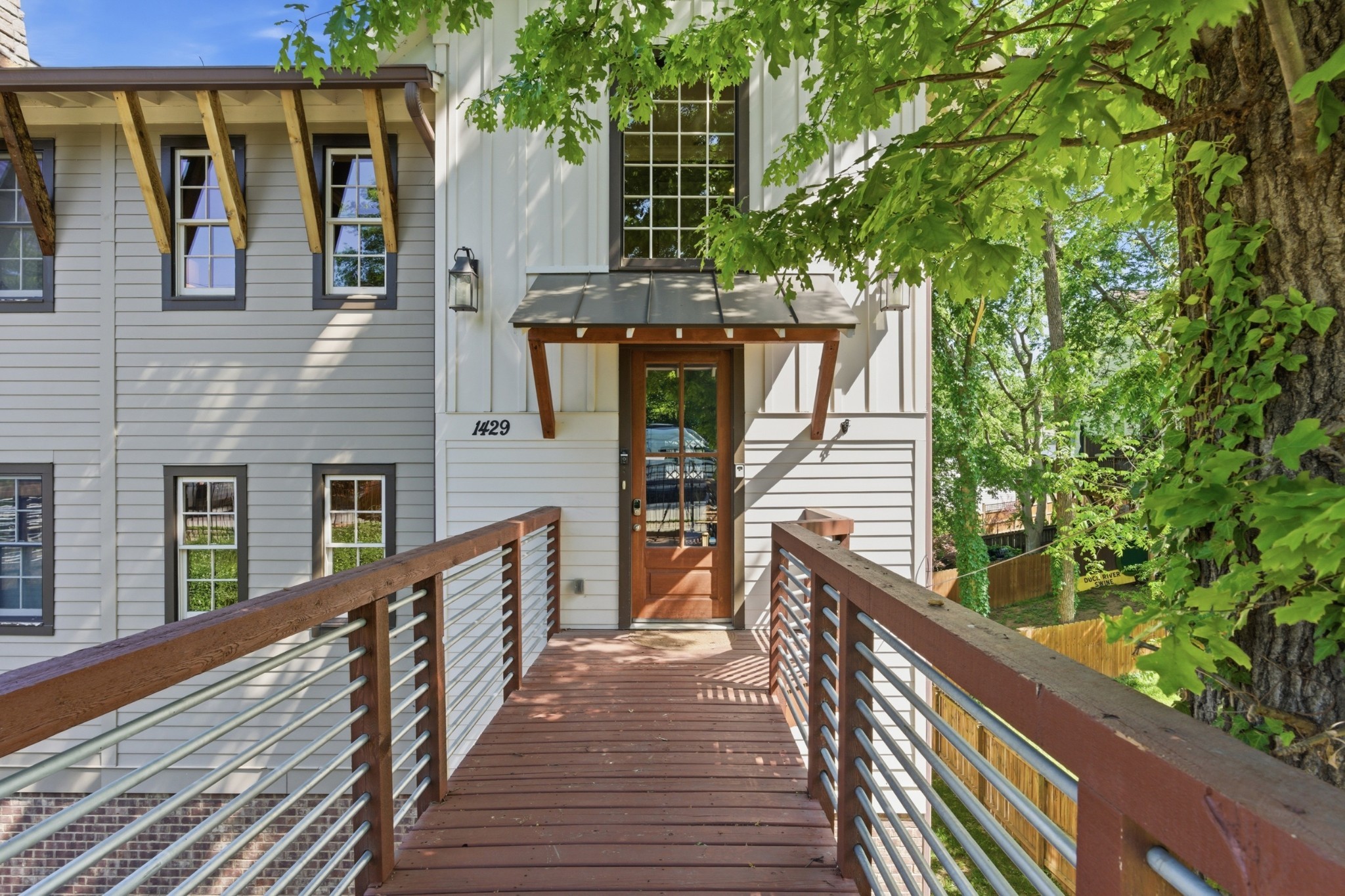 1429 Shelby Ave