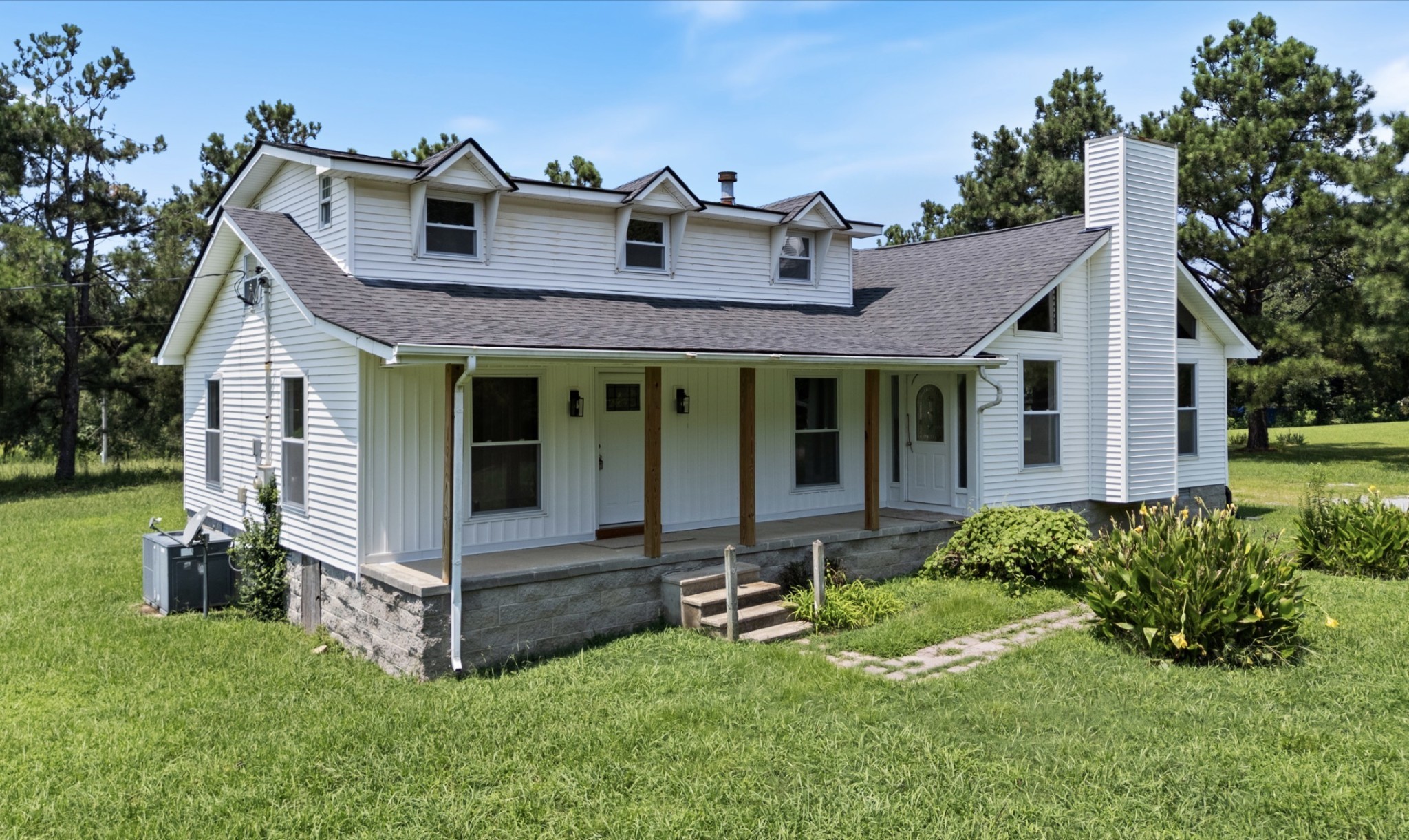 11065 New Cut Off Rd Property Photo 1