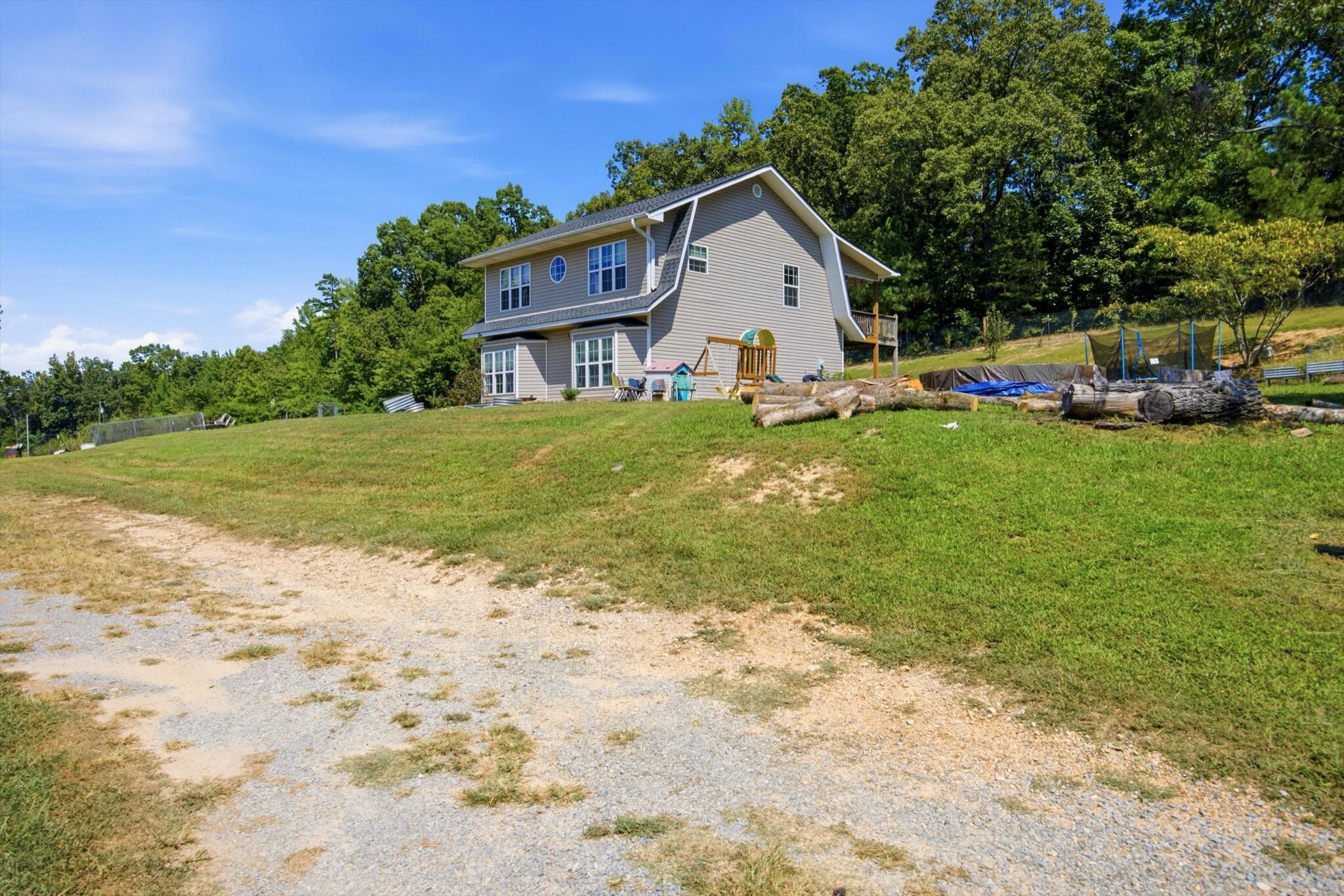 53 Confederate Drive Property Photo 3