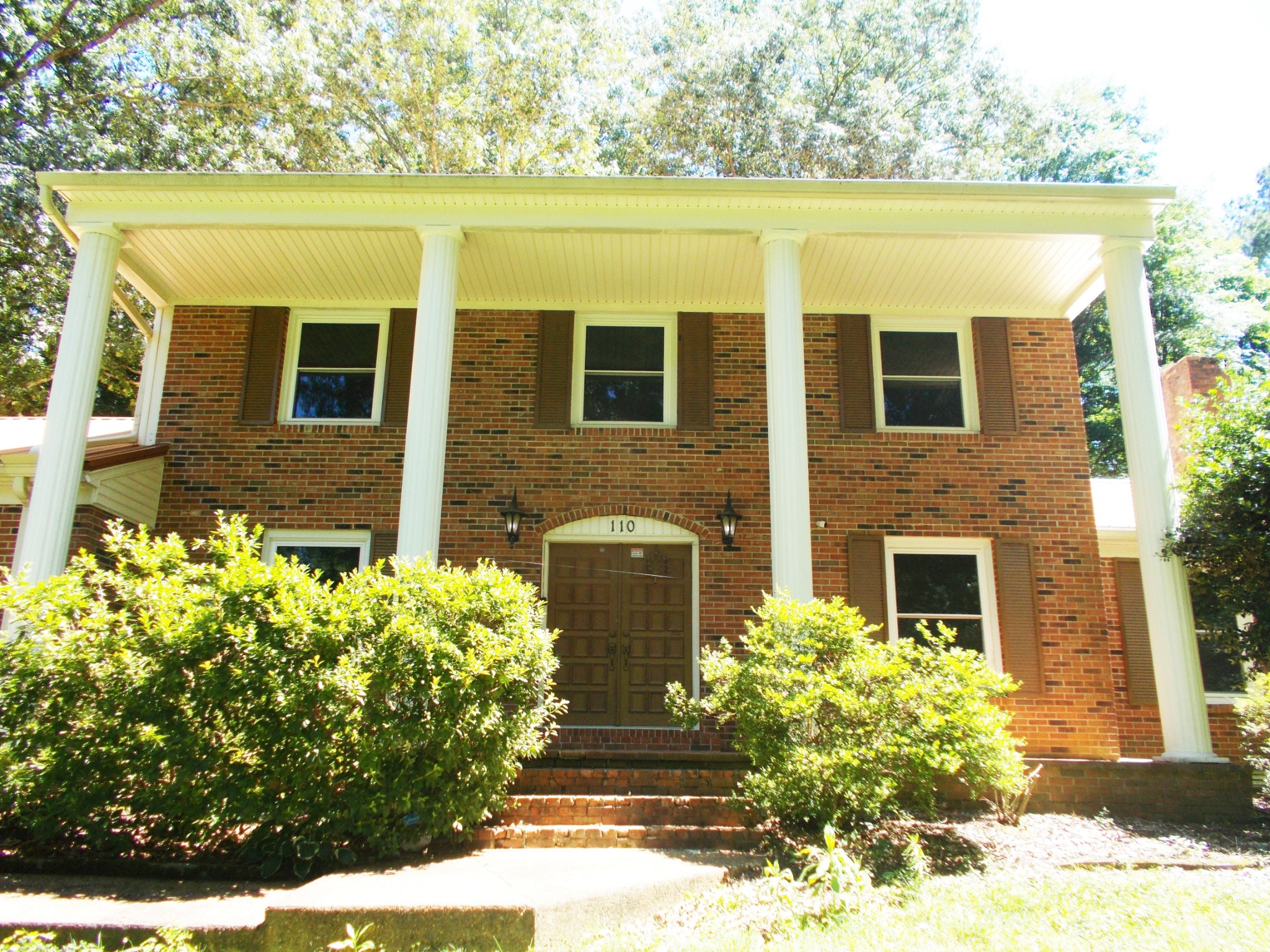 110 Asbury Cir Property Photo 3