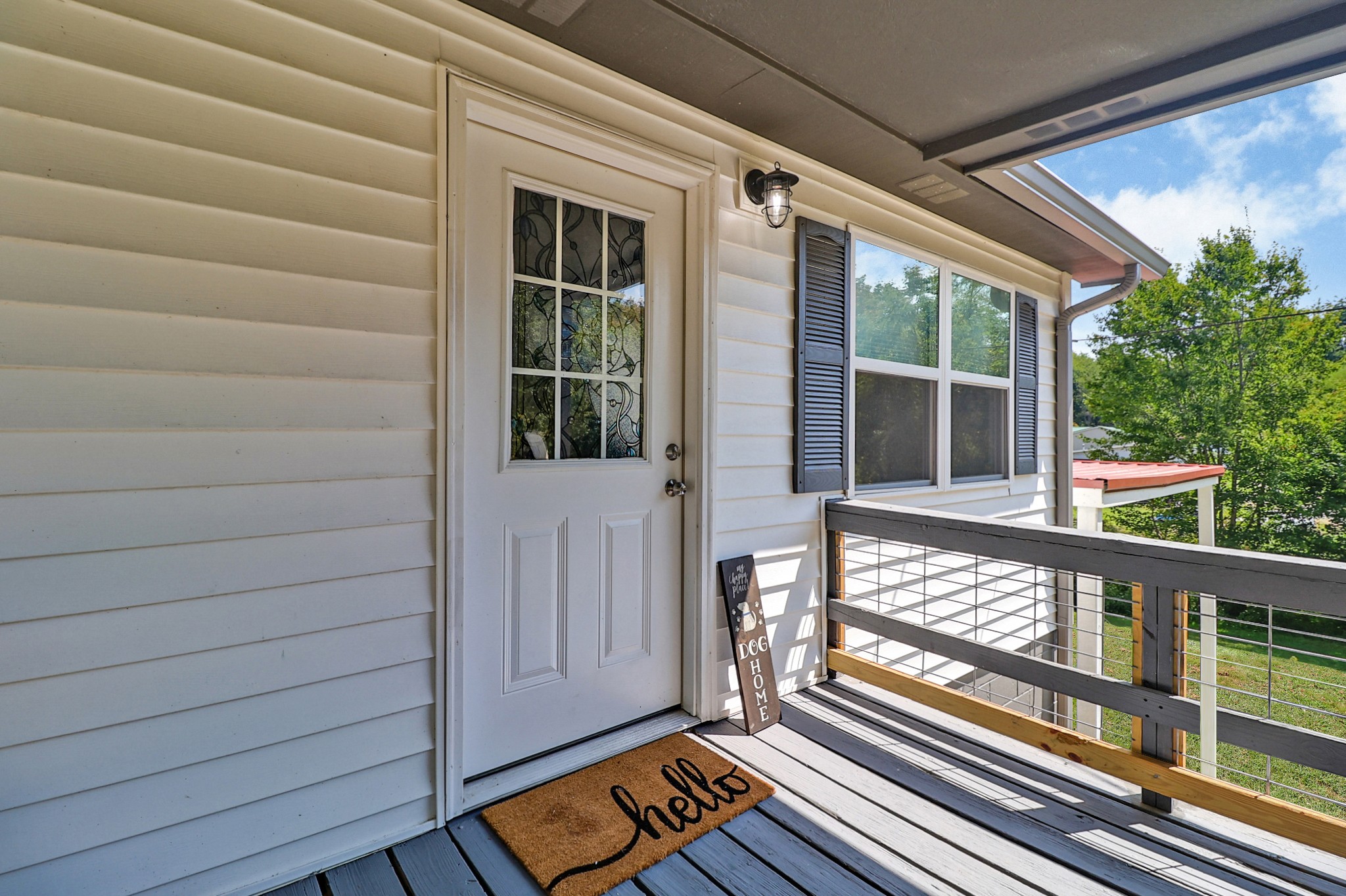 515 Silver Lake Dr Property Photo 4