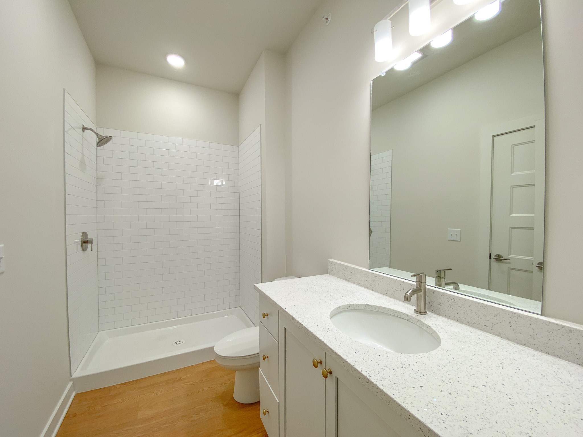 600 E Trinity Ln Property Photo 19