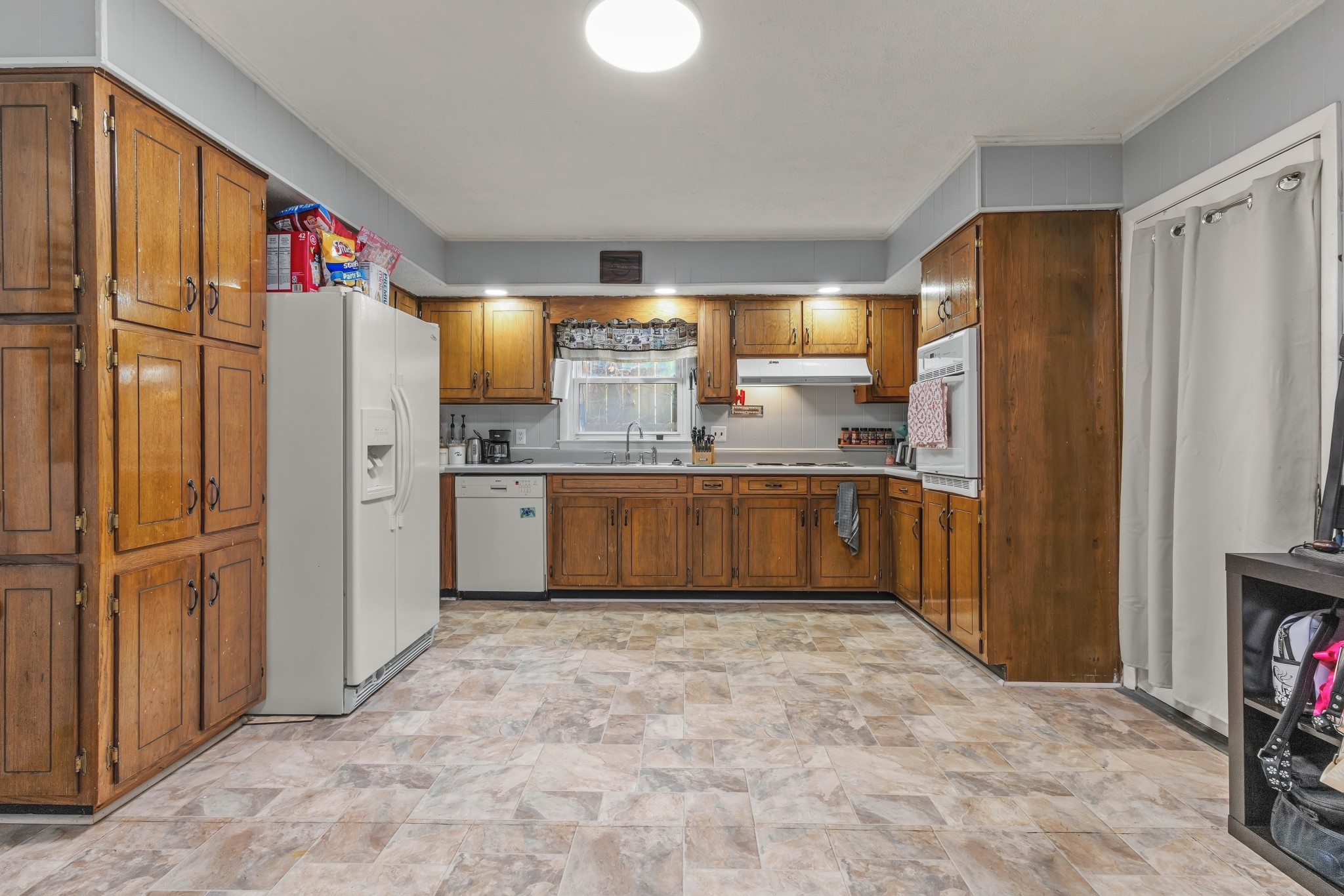 808 Georgia Ave Property Photo 8