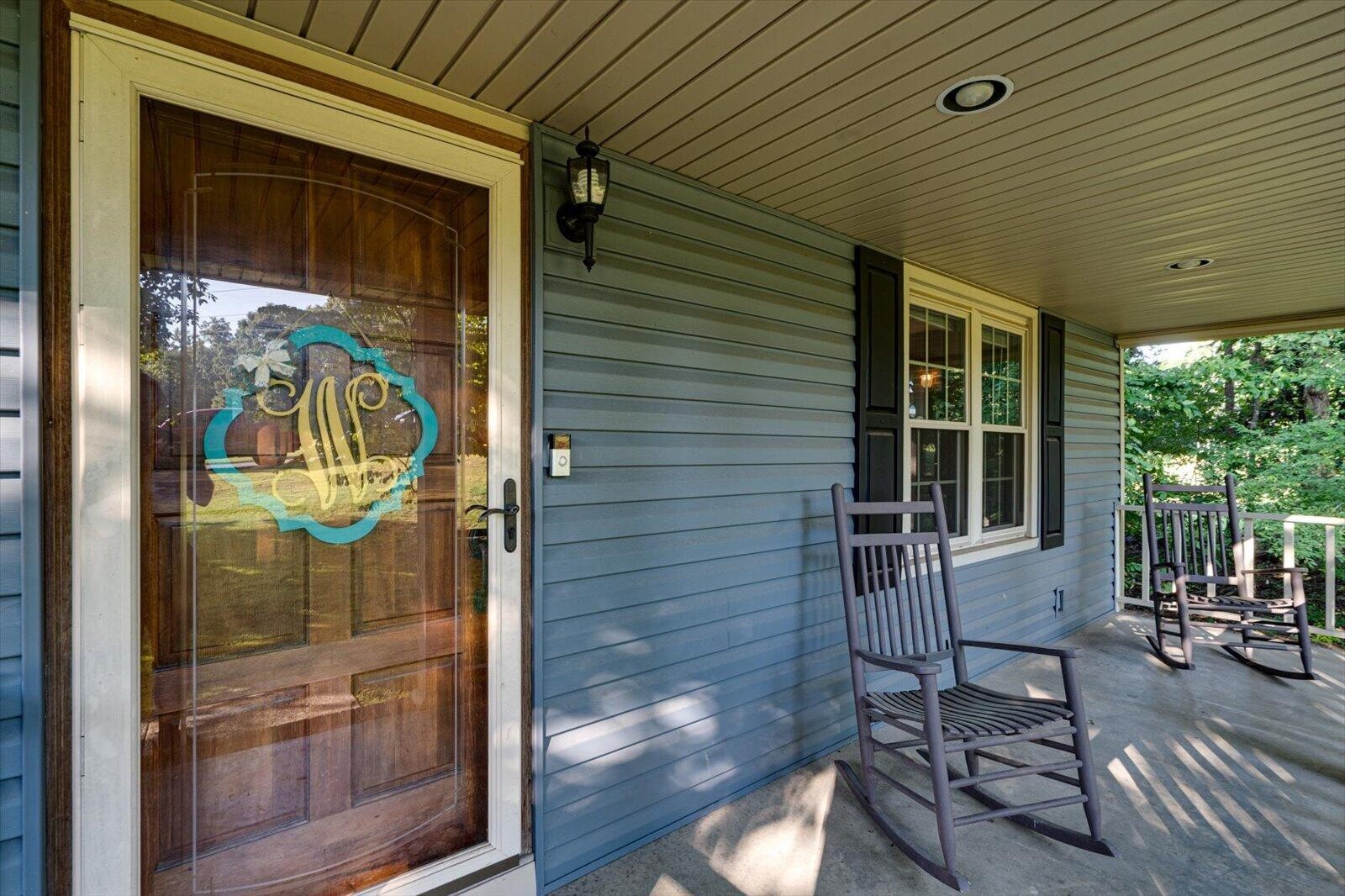 663 Castleview Drive Property Photo 4