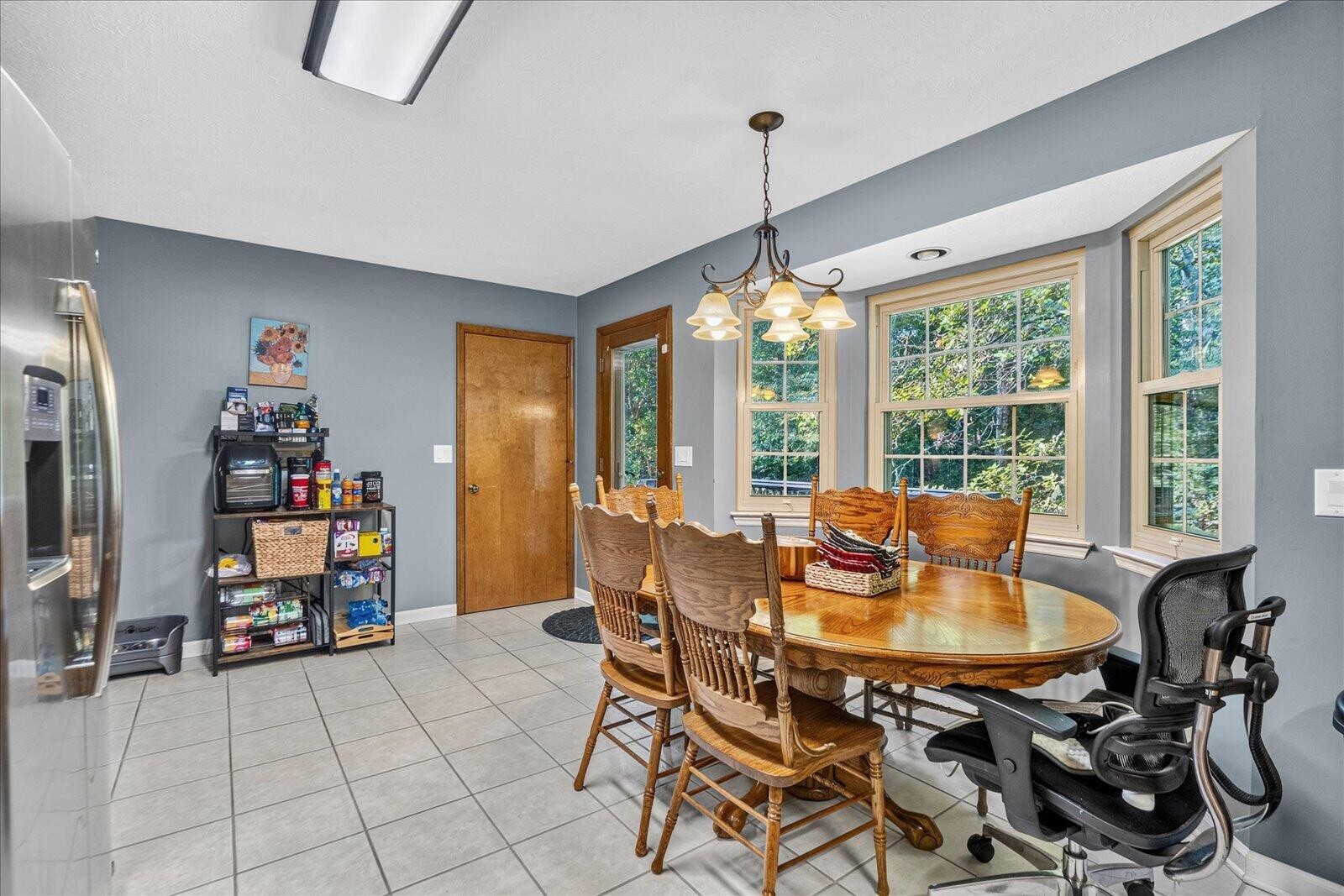 663 Castleview Drive Property Photo 13