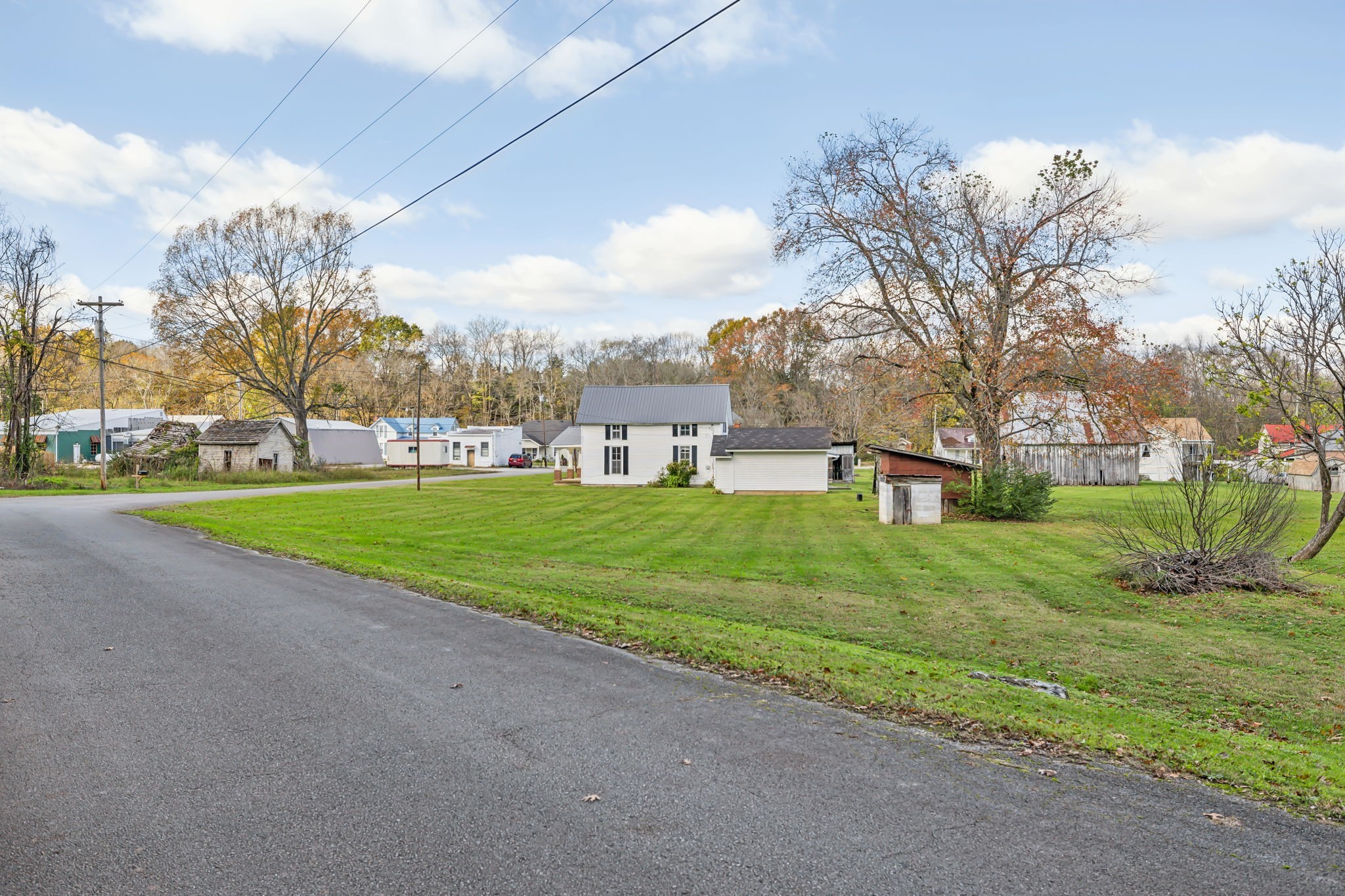 4103 Hampshire Pike Property Photo 8