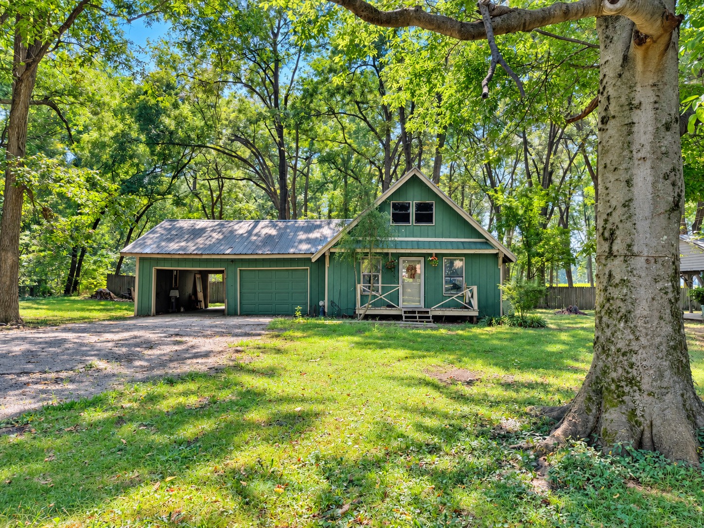 365 Magnolia Rd Property Photo 1