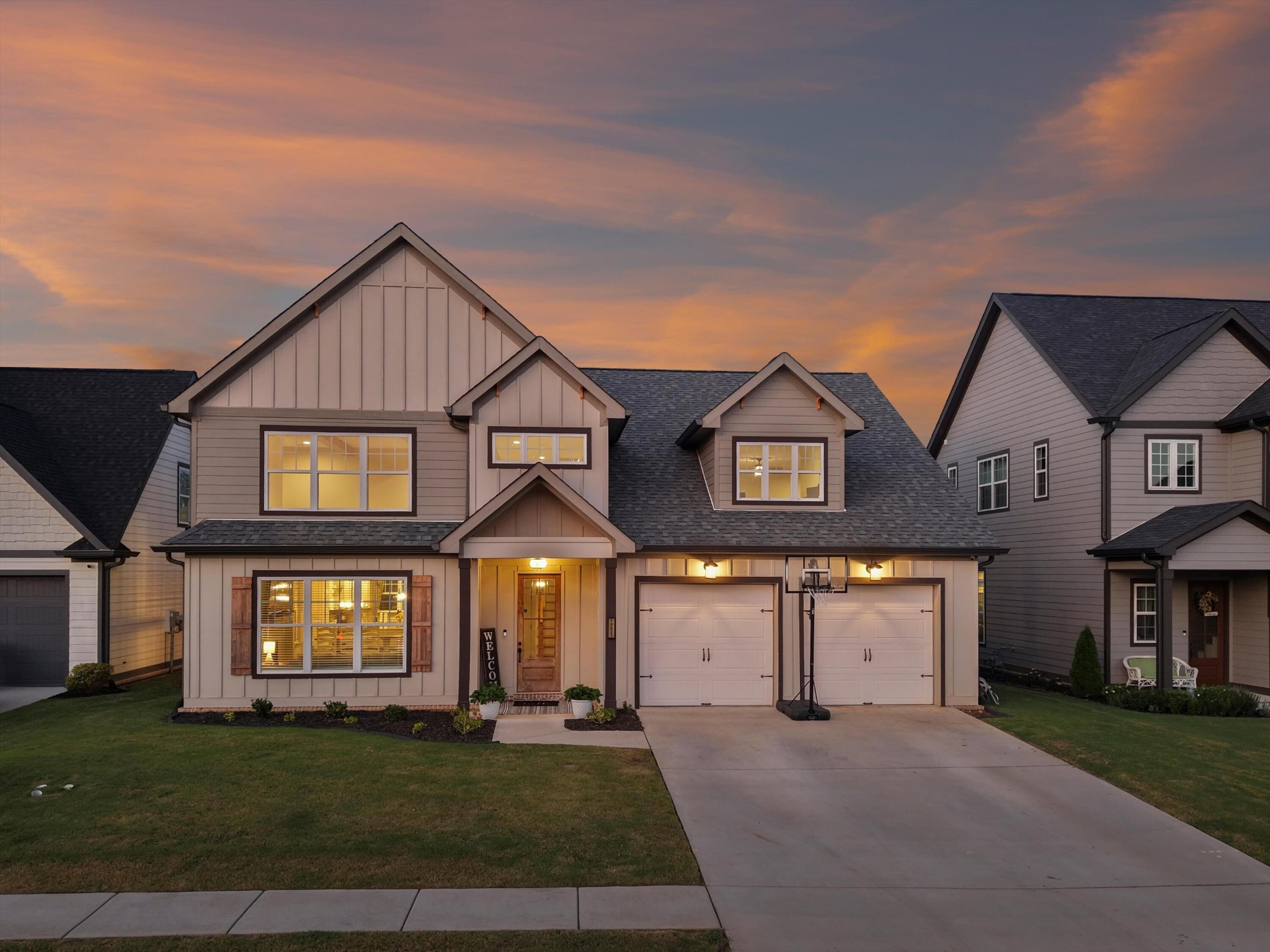 10623 Flicker Way Property Photo 1