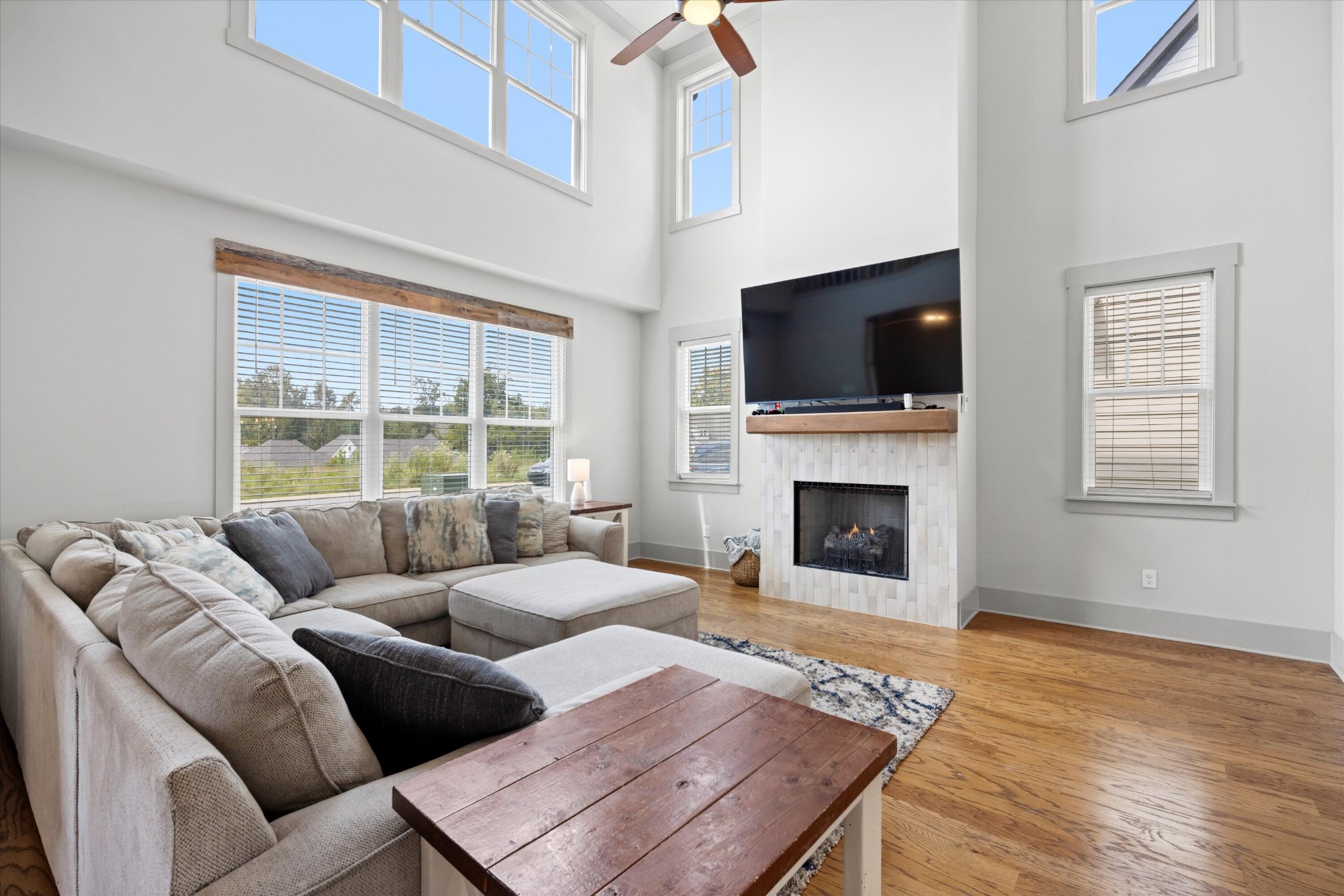 10623 Flicker Way Property Photo 6