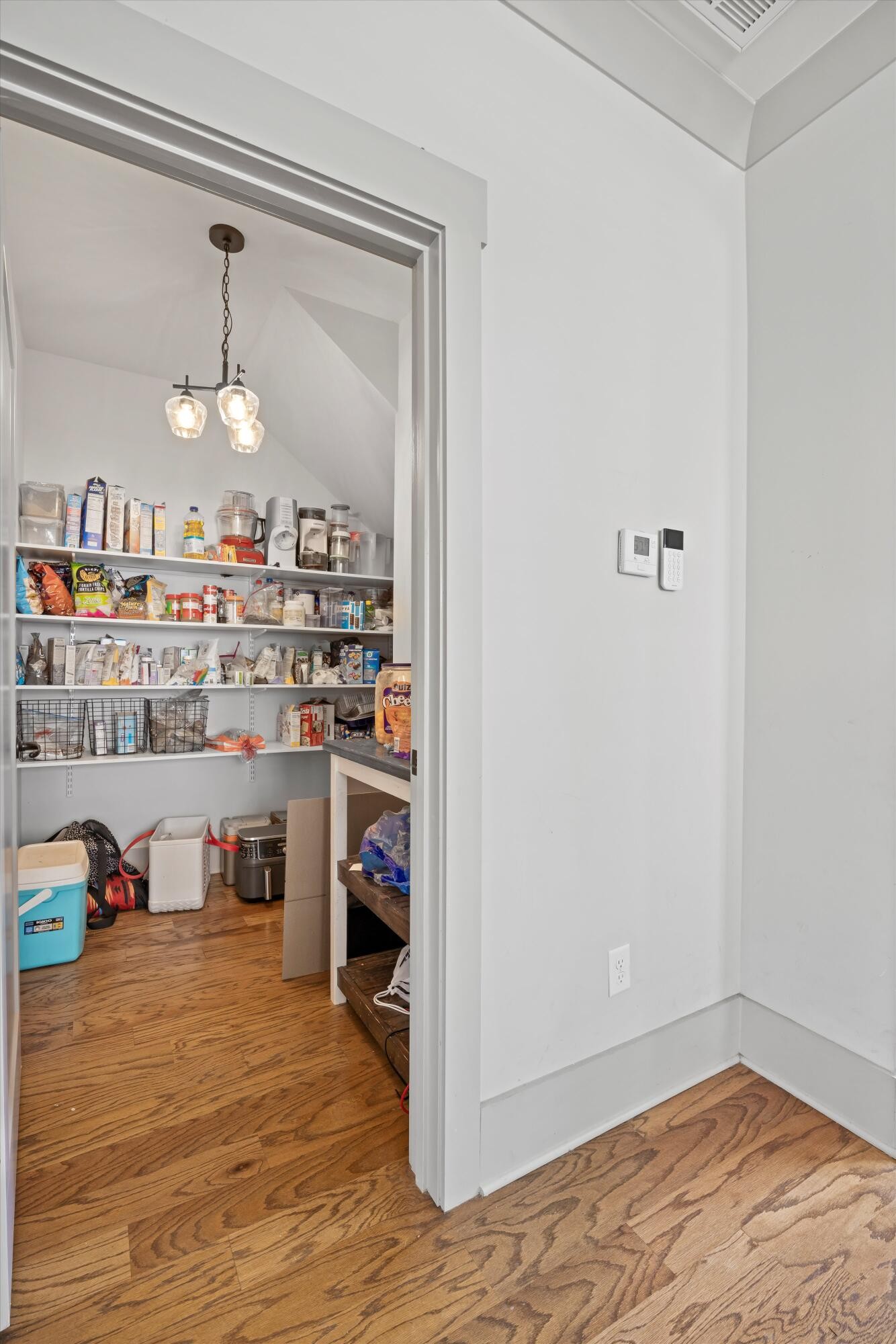10623 Flicker Way Property Photo 14