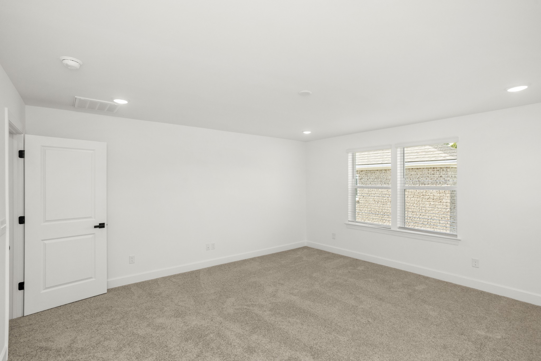 402 Downs Lane Property Photo 33