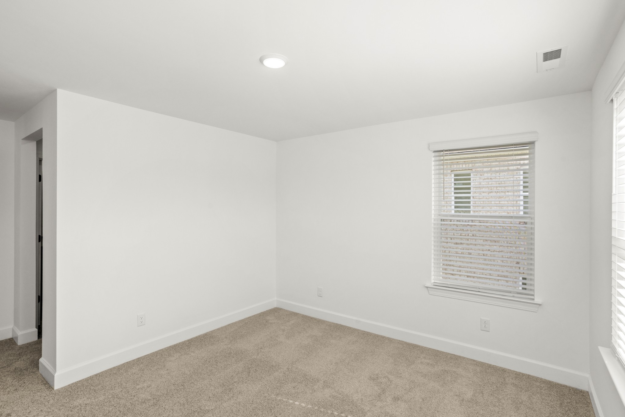 402 Downs Lane Property Photo 48