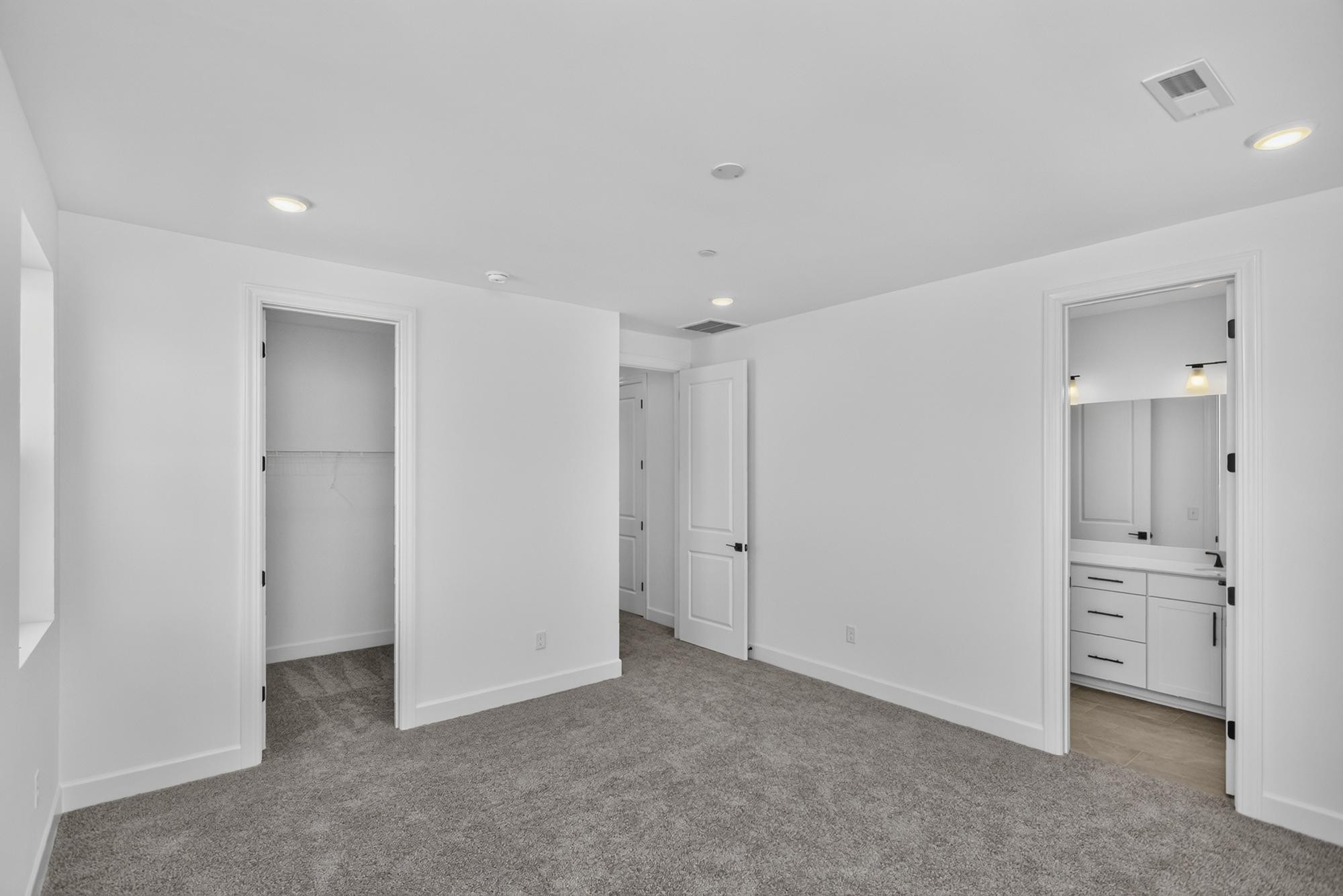 321 Lynwood Station Boulevard Property Photo 11