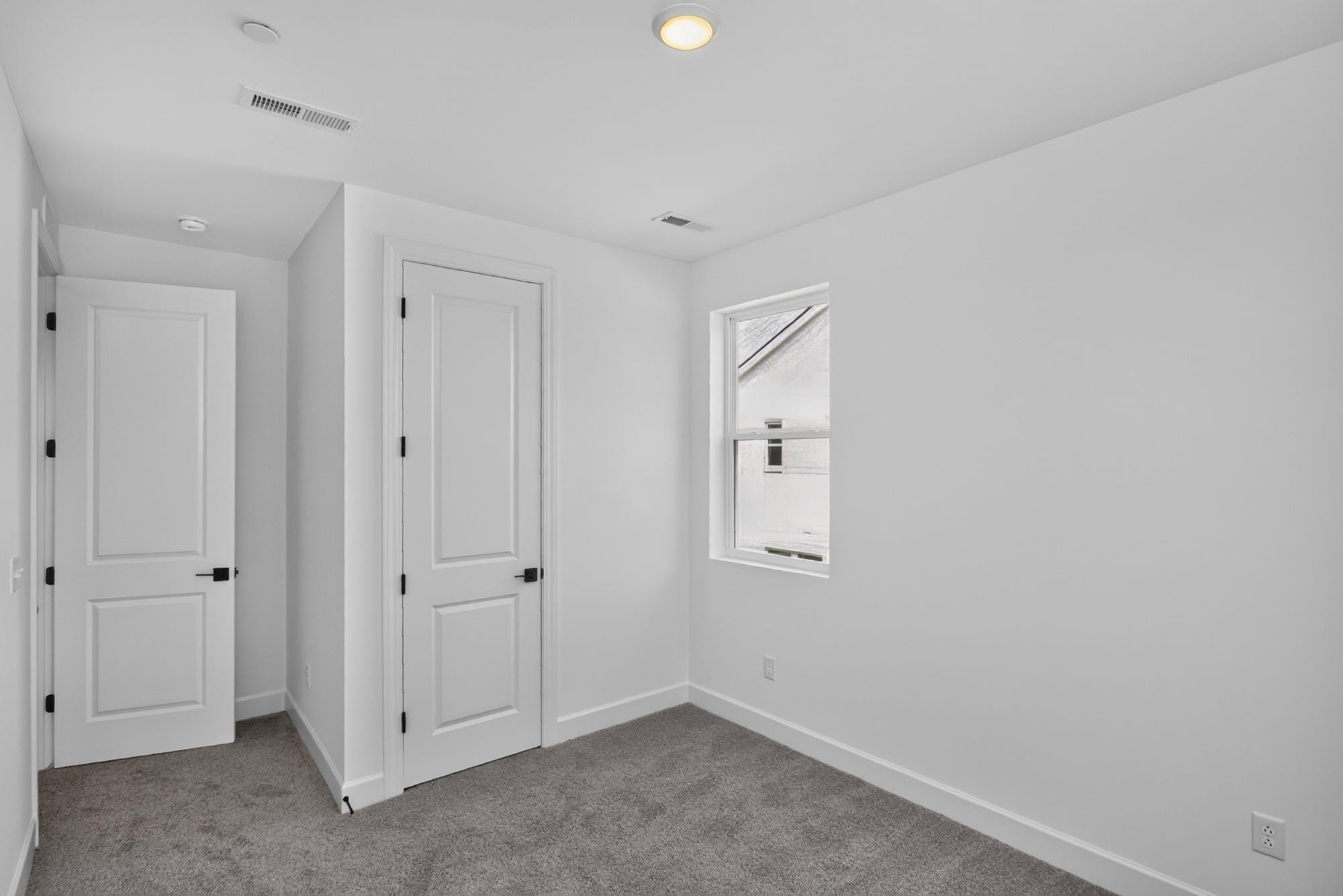 321 Lynwood Station Boulevard Property Photo 17