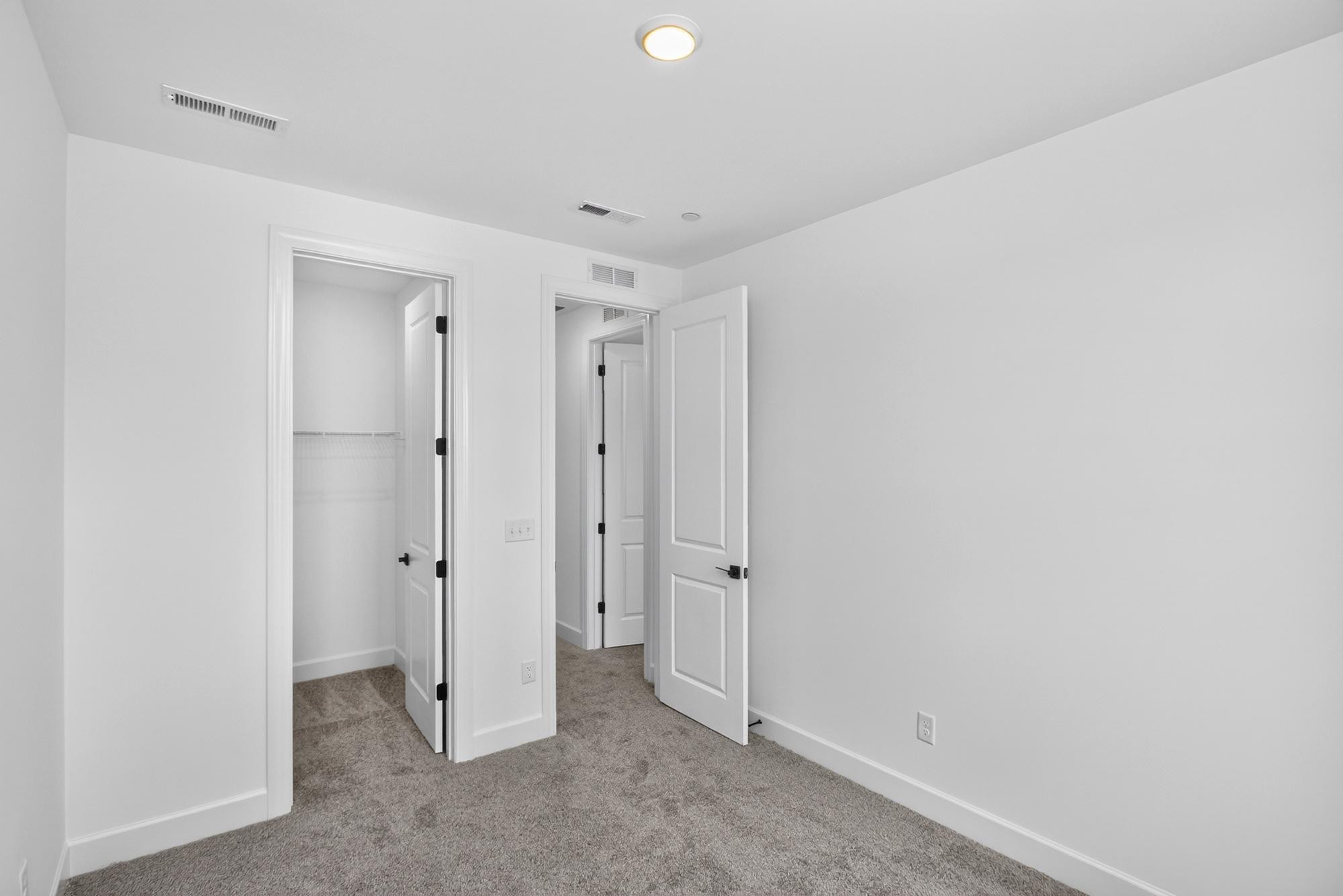 321 Lynwood Station Boulevard Property Photo 21