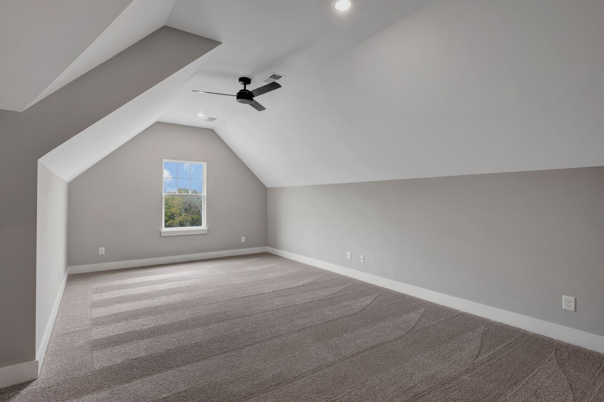 807 Saddle Ridge Dr Property Photo 15