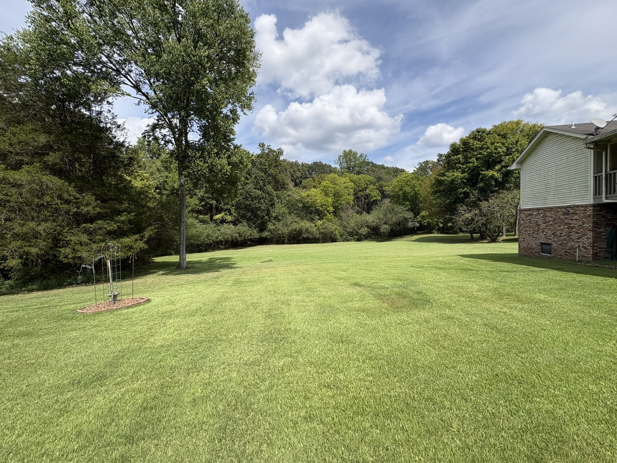 229 Hillsboro Cir Property Photo 11