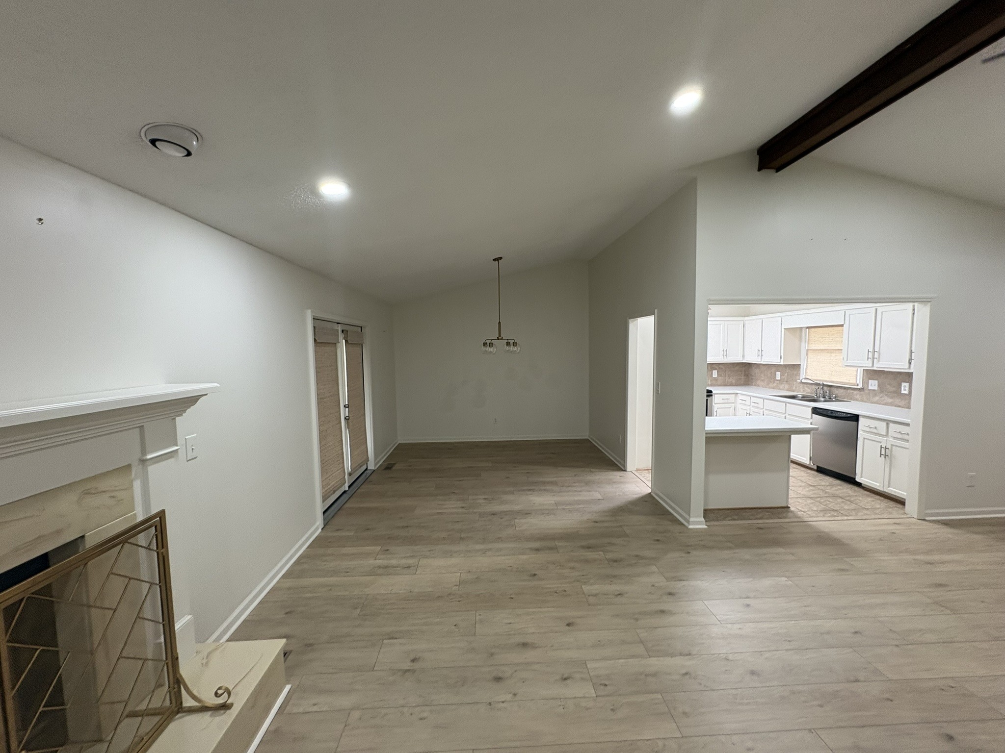 229 Hillsboro Cir Property Photo 18
