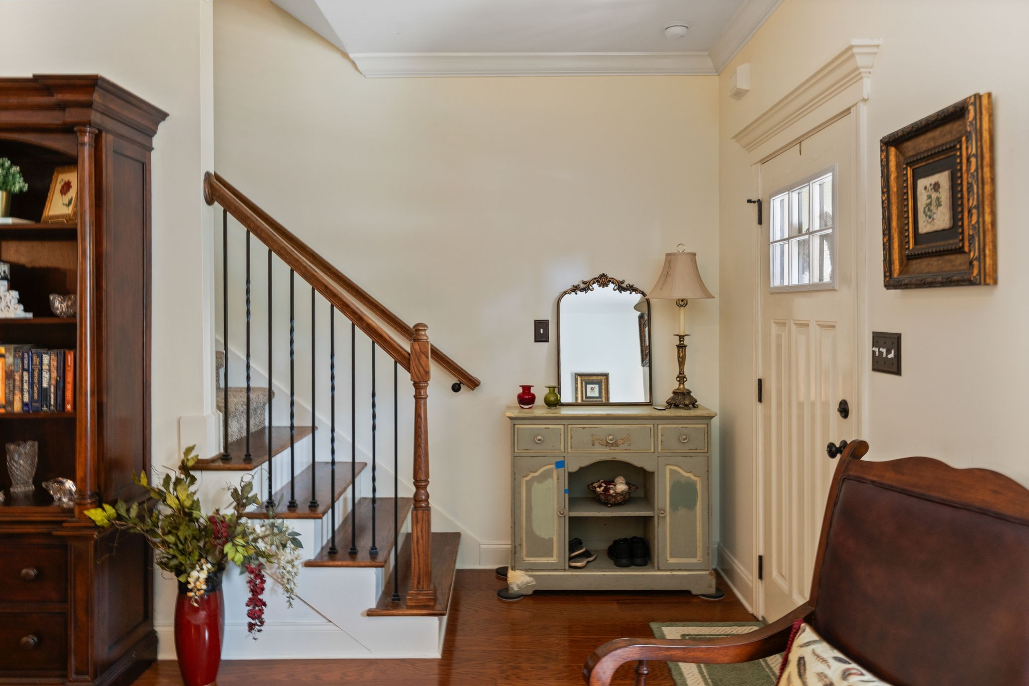 251 Sharon Dr, Ne Property Photo 6