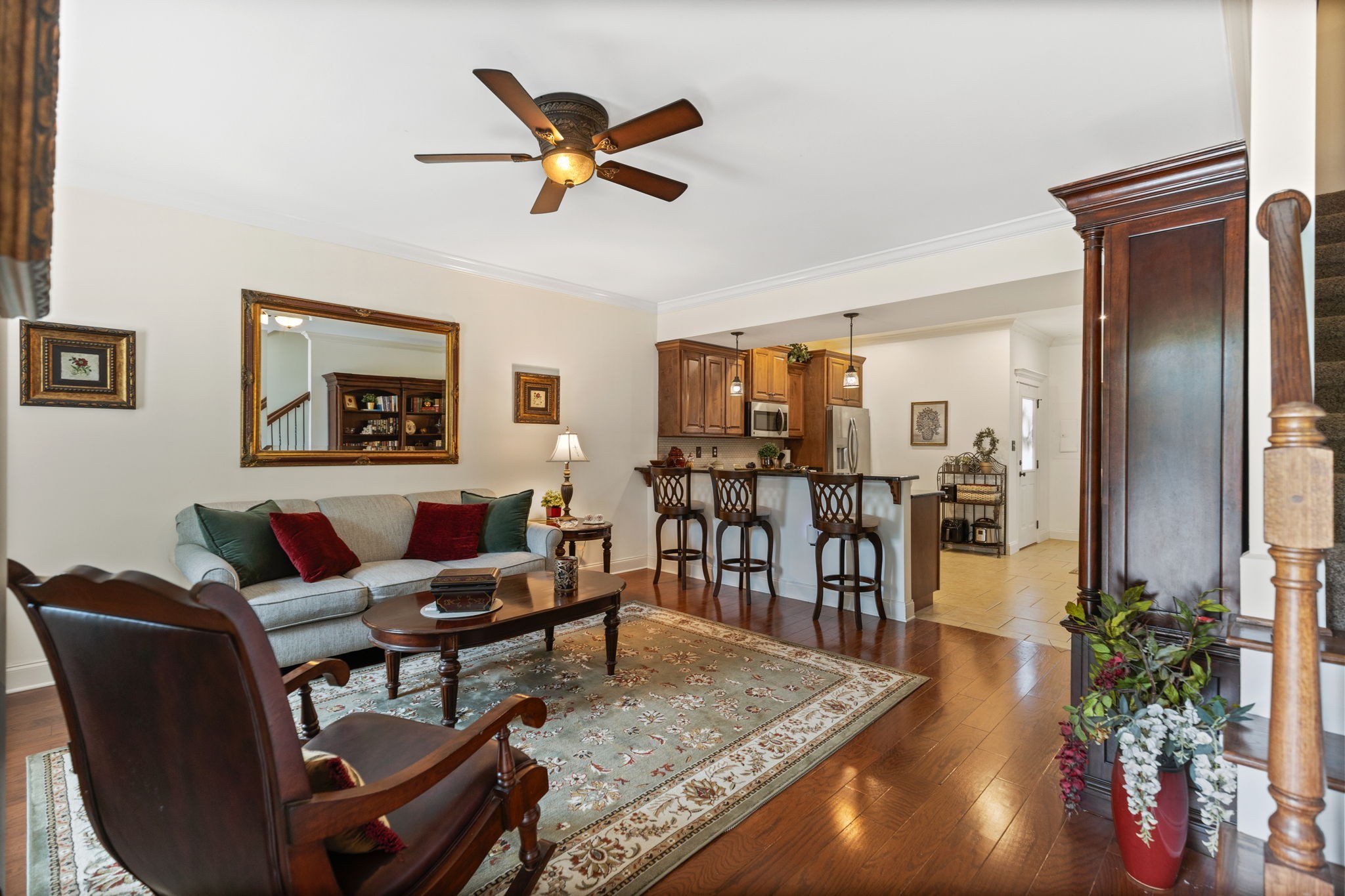 251 Sharon Dr, Ne Property Photo 9