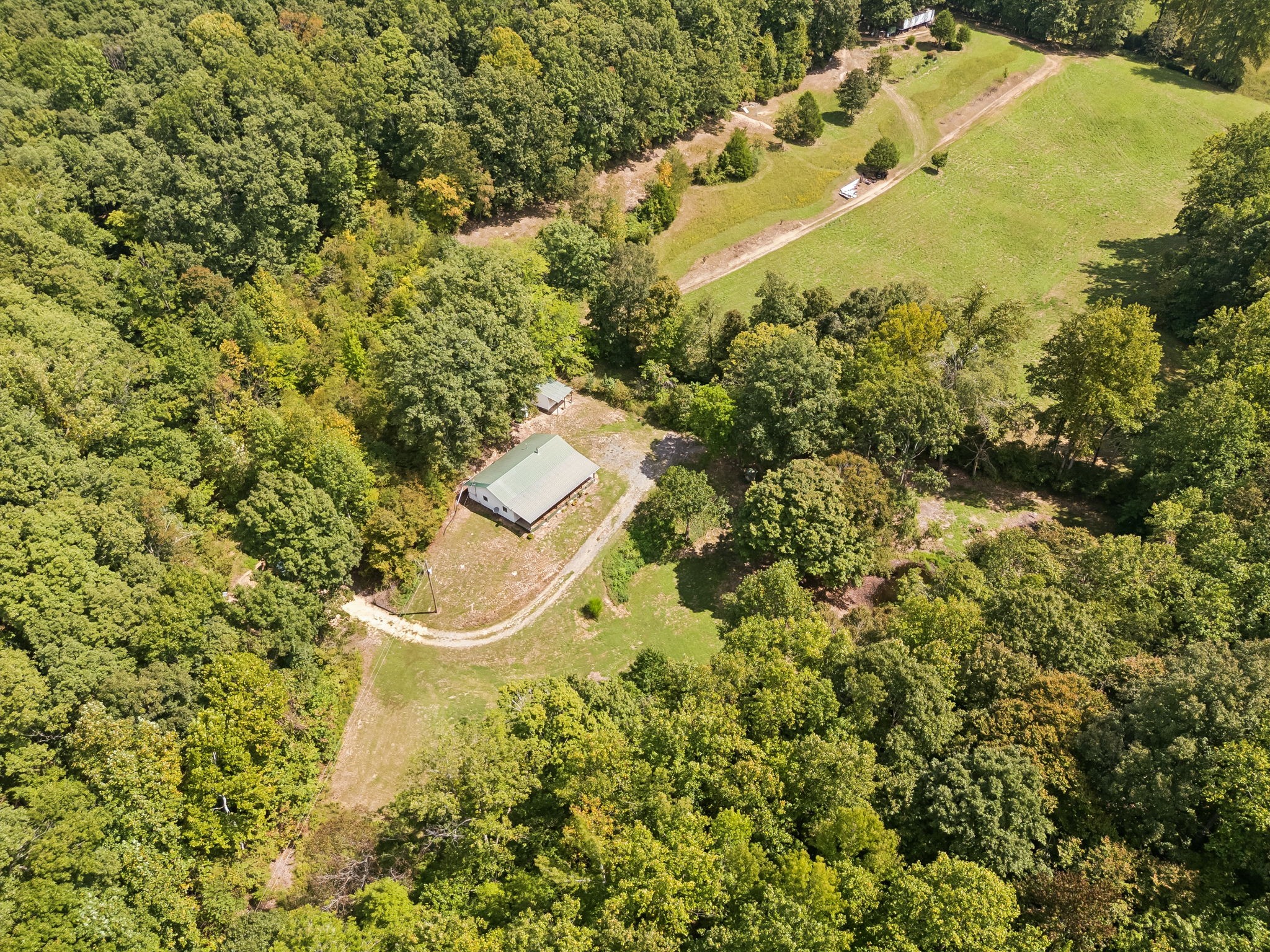 1252 Kelly Rd Property Photo 1