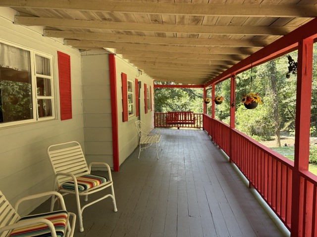 1274 Childers Creek Rd Property Photo 2