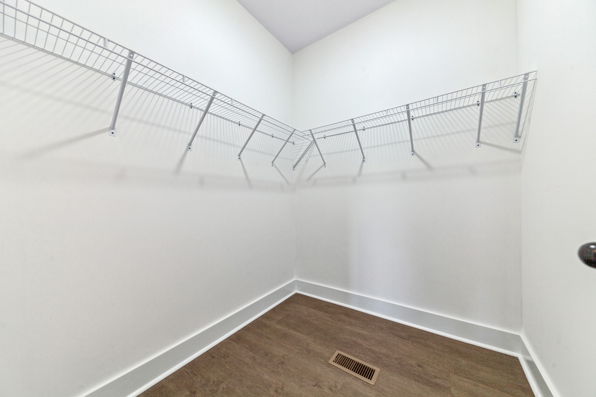 127 E Hill St Property Photo 45