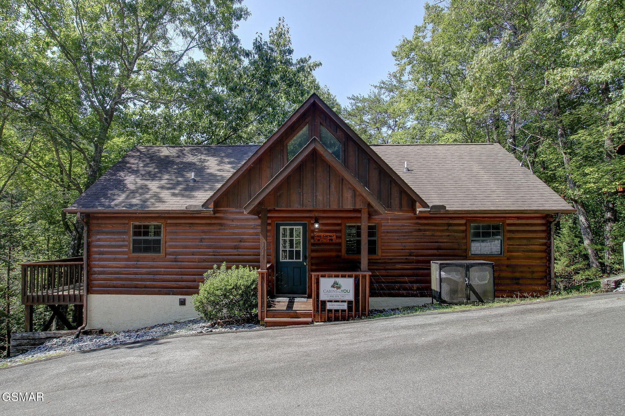 1617 Raccoon Den Way Property Photo 1