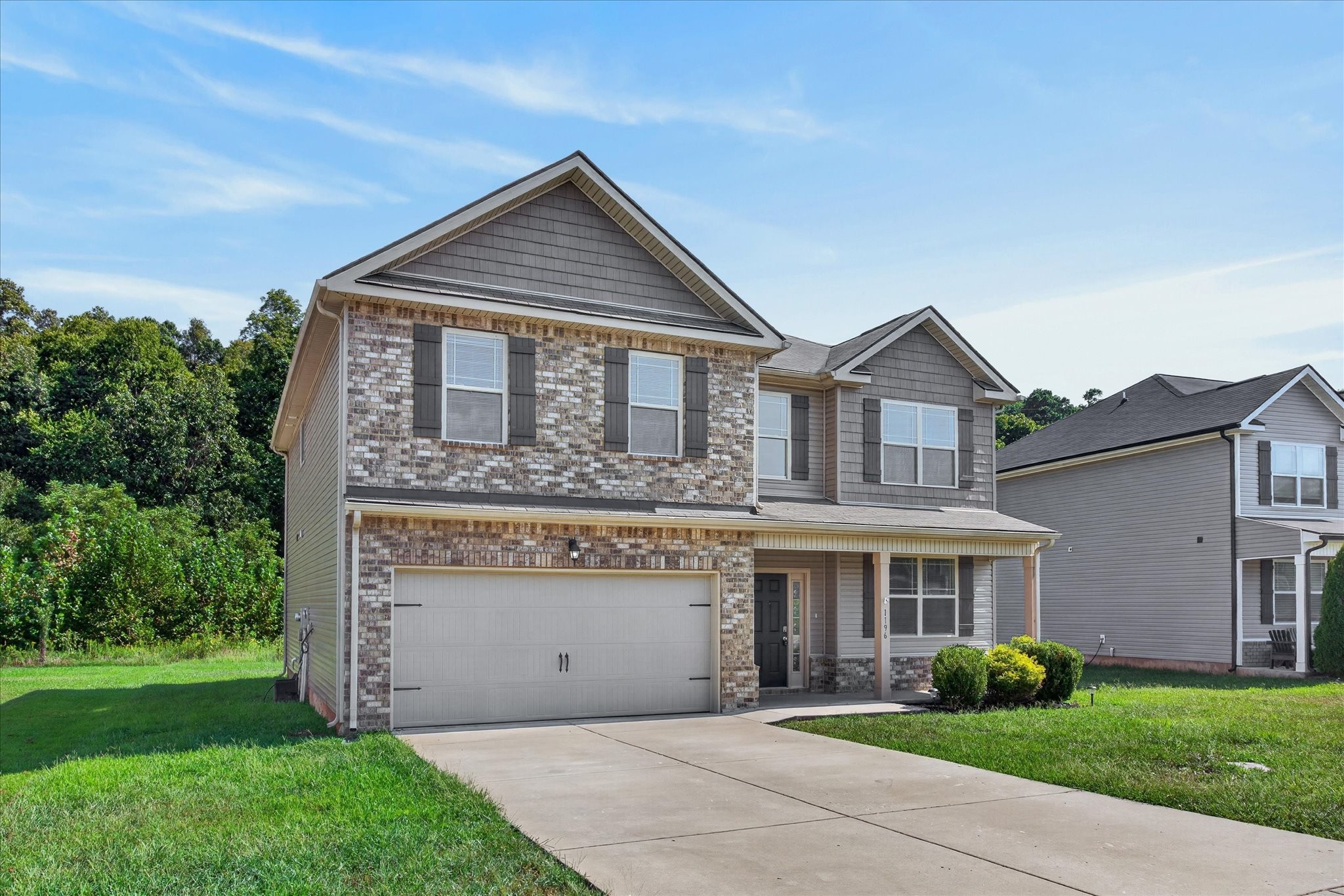 1196 Black Oak Circle Property Photo 2