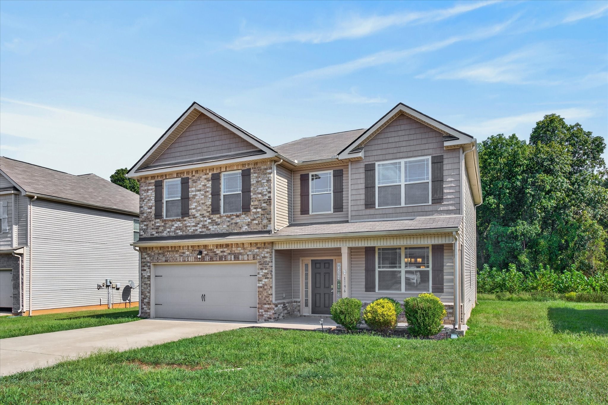 1196 Black Oak Circle Property Photo 3