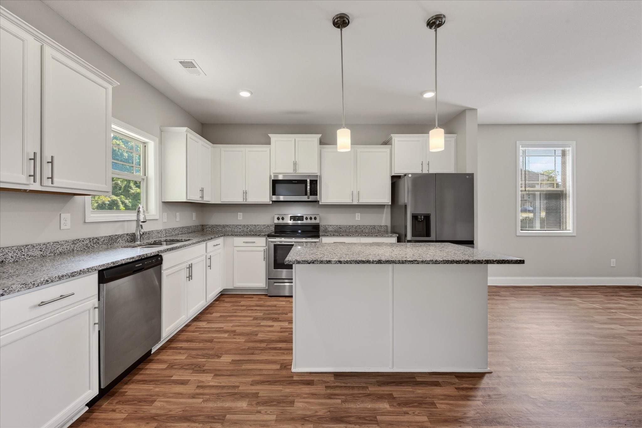 1196 Black Oak Circle Property Photo 13