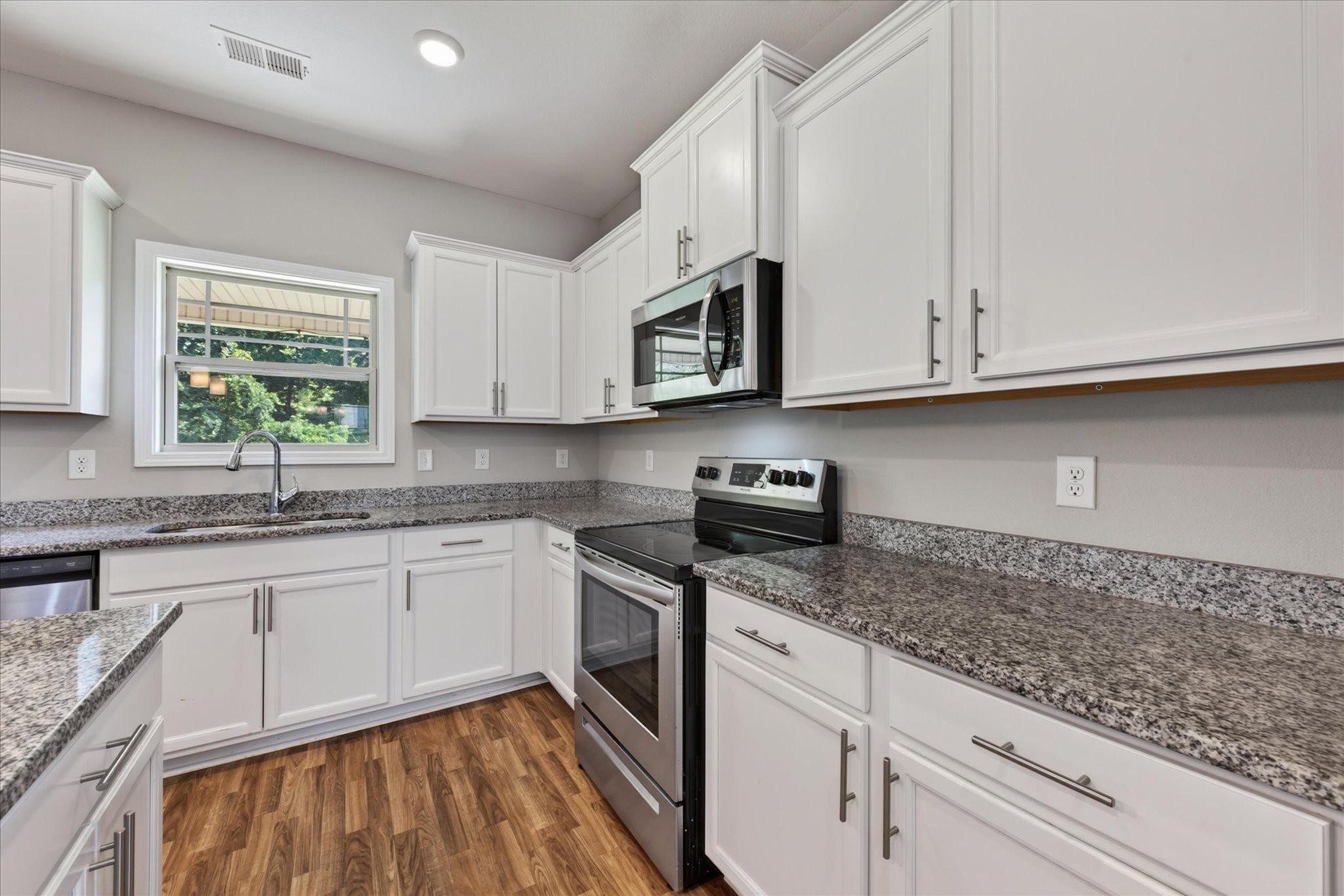 1196 Black Oak Circle Property Photo 15