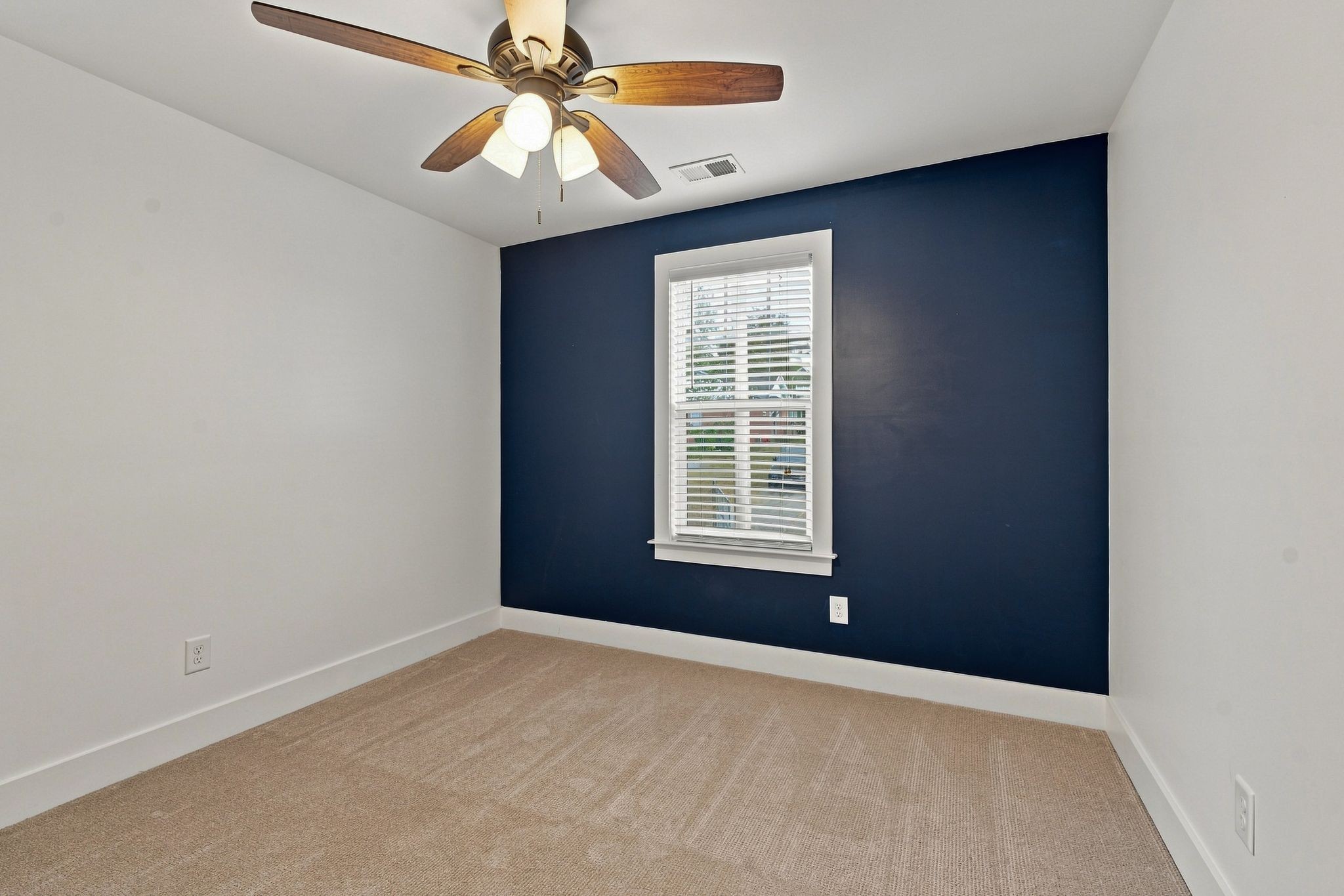 1719b Nubell St Property Photo 19
