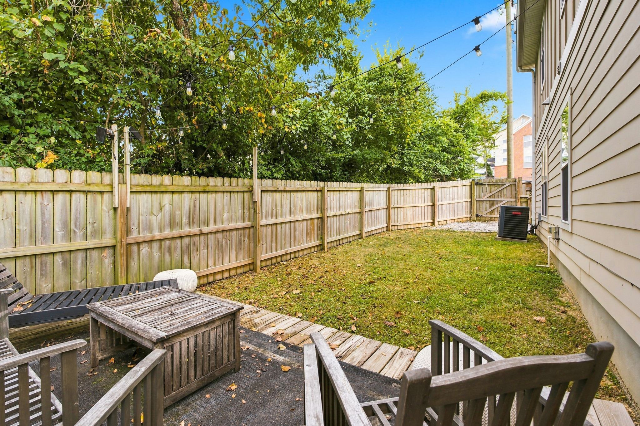 1719b Nubell St Property Photo 26