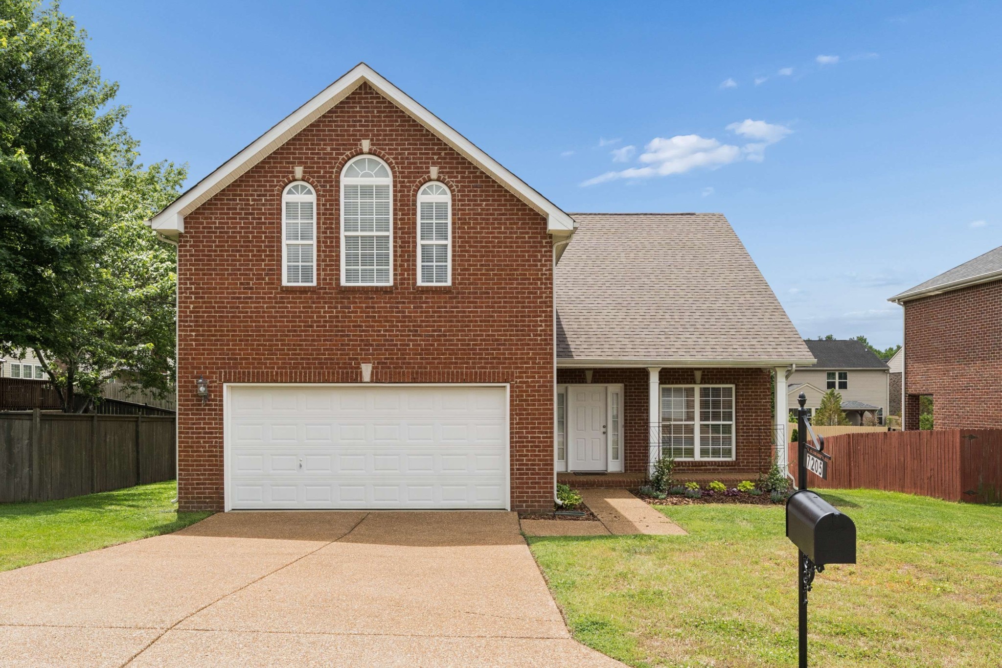 7205 Autumn Crossing Way Property Photo 1