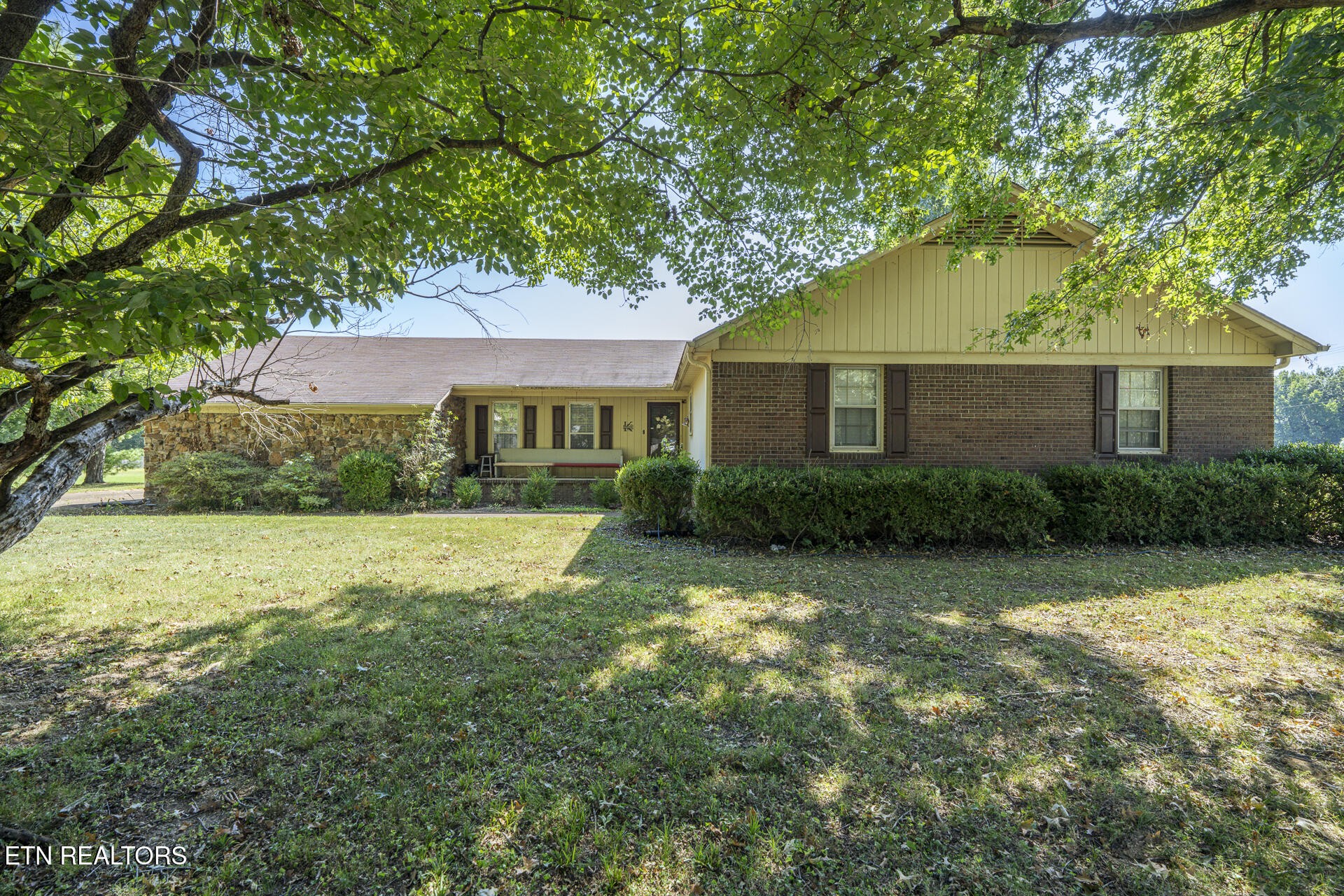17 Westchester Court Property Photo 1