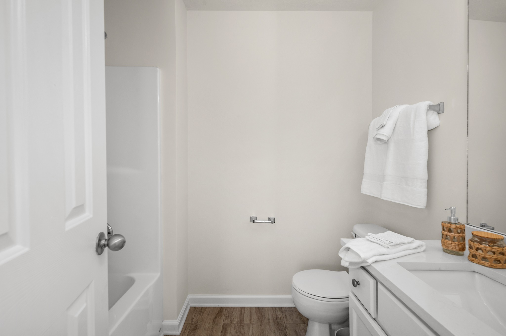 2961 S Rutherford Blvd Property Photo 16