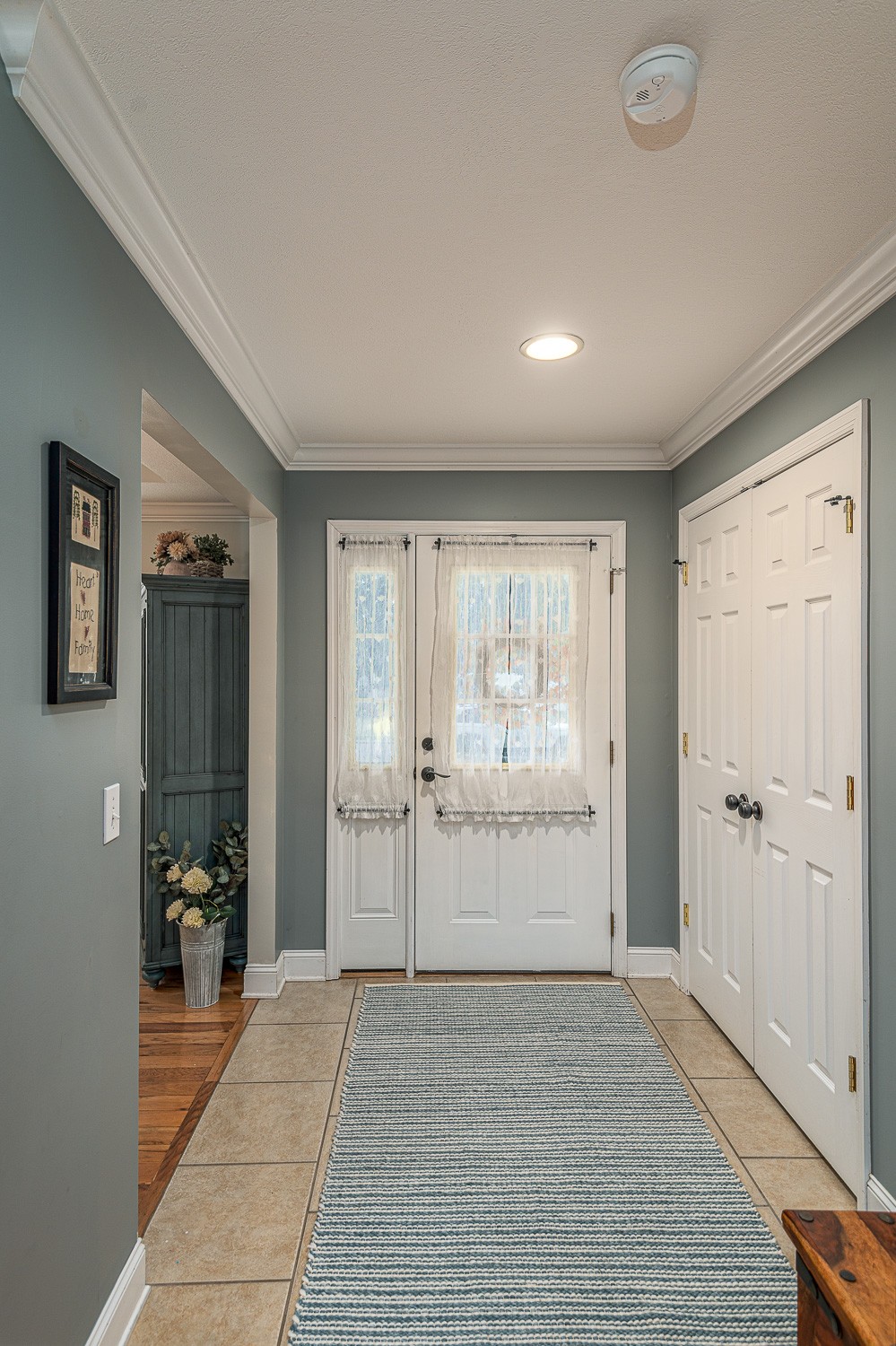 213 Thoroughbred Dr, Nw Property Photo 8