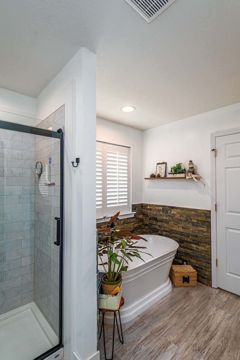 213 Thoroughbred Dr, Nw Property Photo 26