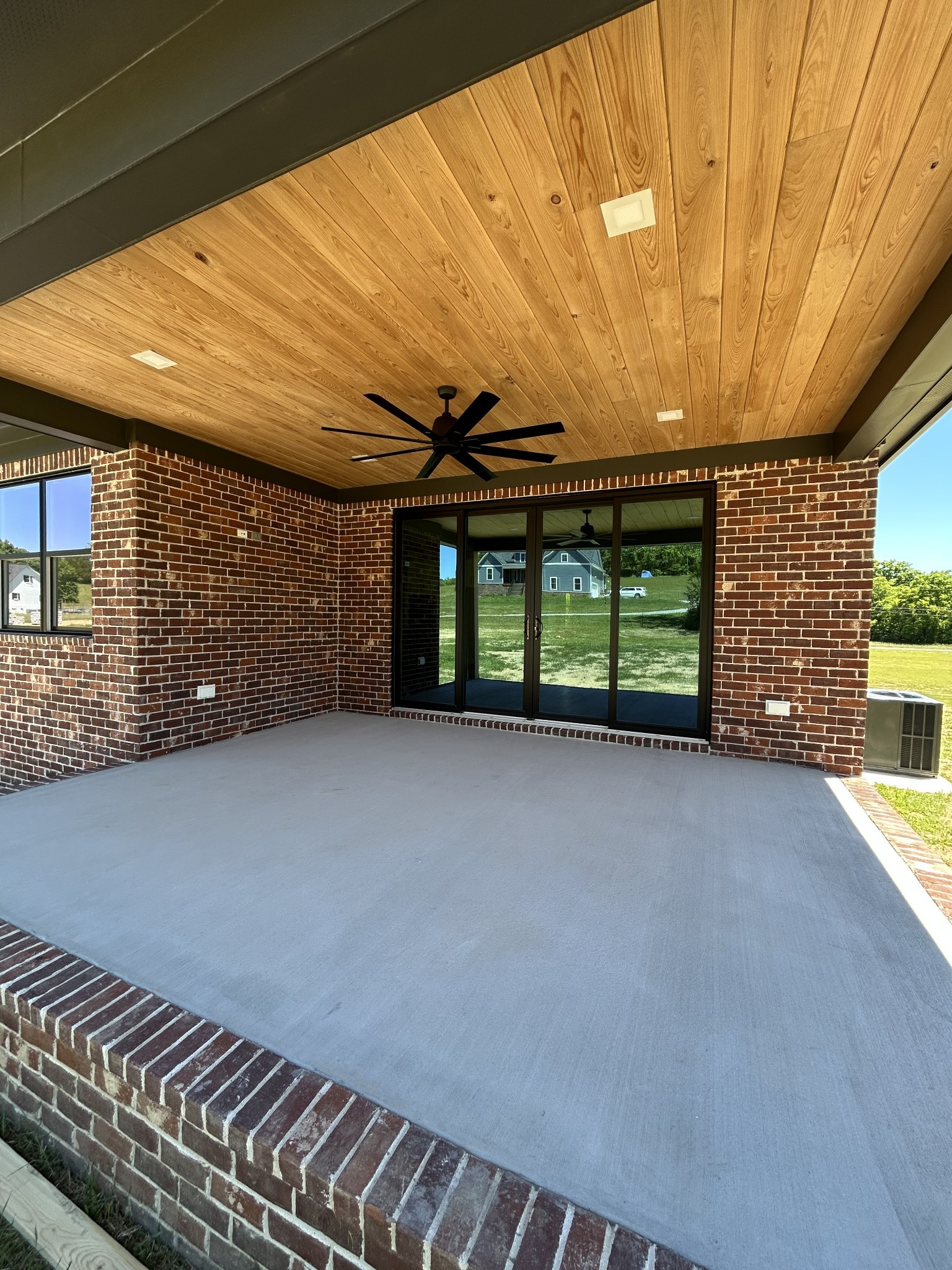 6595 Greenvale Rd Property Photo 6