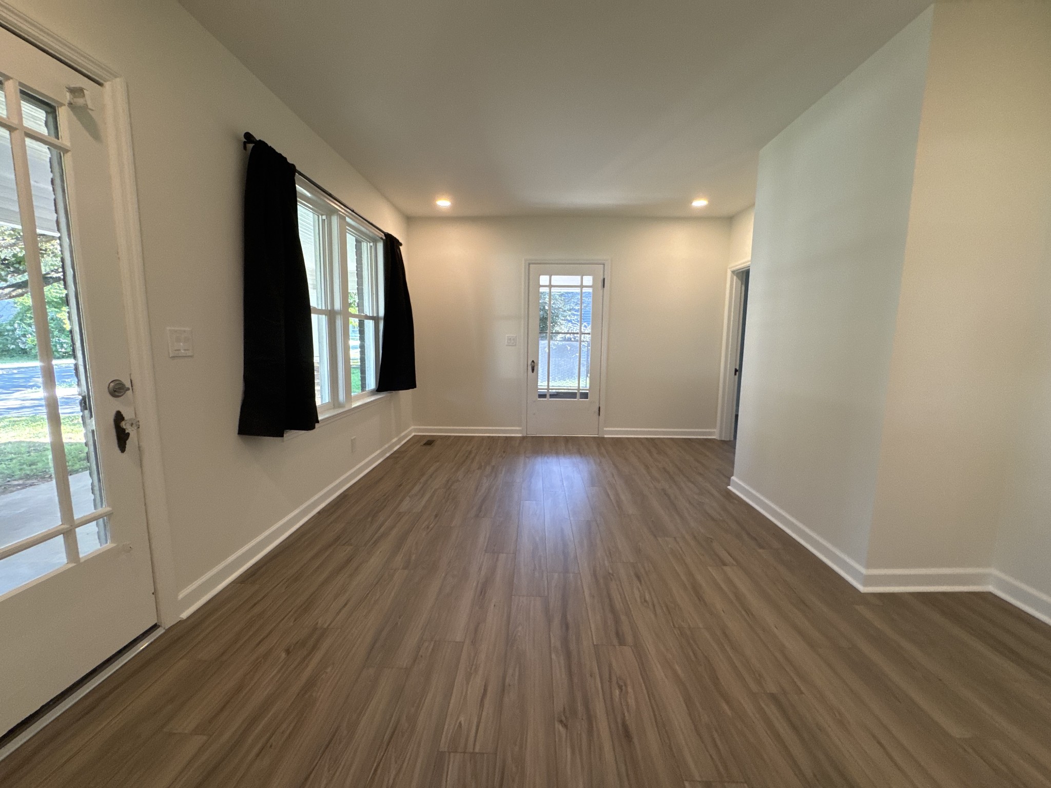 114 N Hatton Ave Property Photo 2