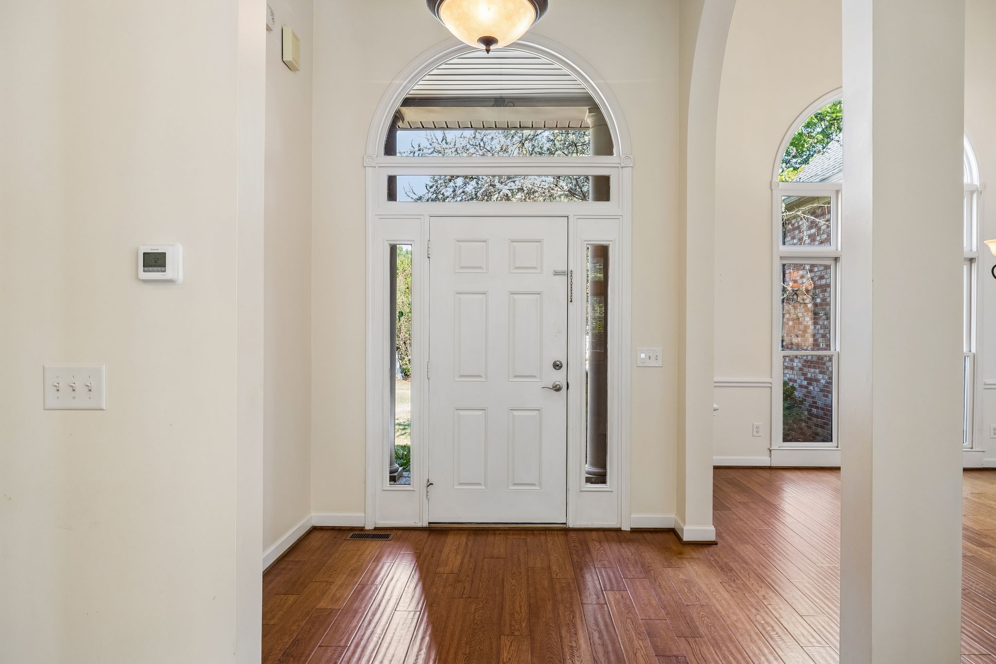 2209 Seven Points Cir Property Photo 6